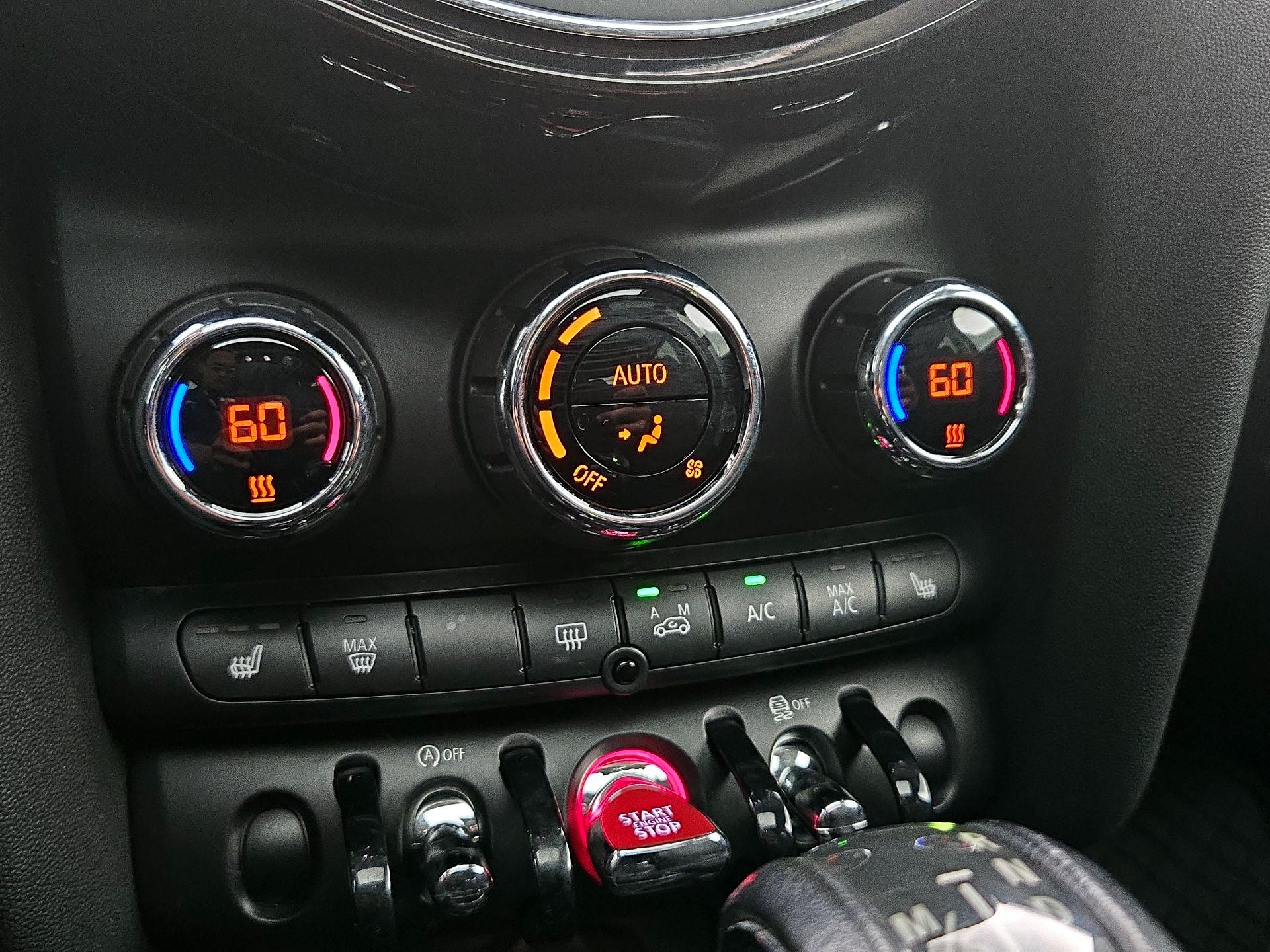 Thumbnail: 2016 MINI Cooper Hardtop - 16