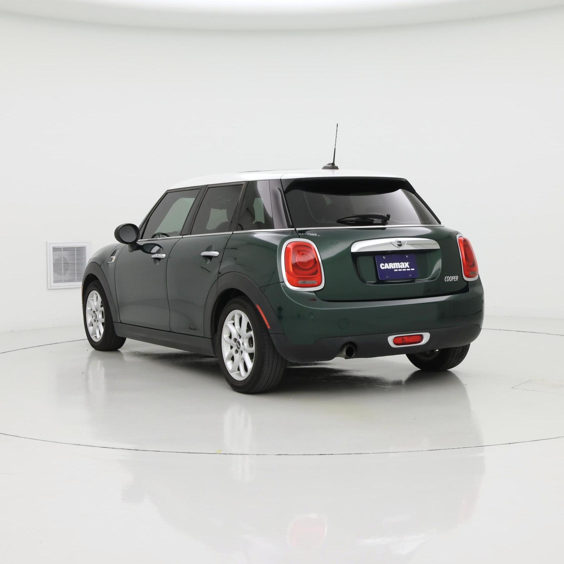 Thumbnail: 2016 MINI Cooper Hardtop - 2
