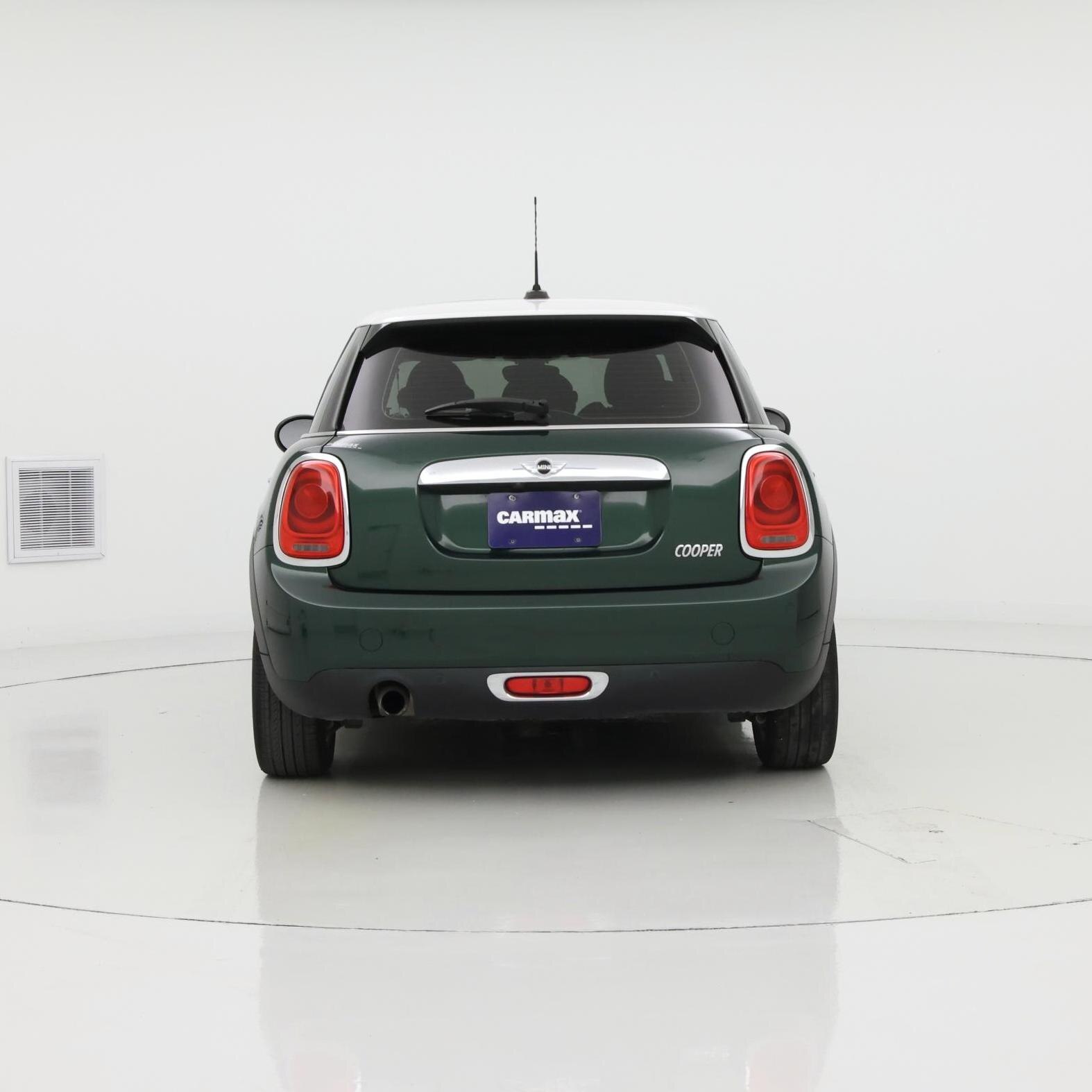 Thumbnail: 2016 MINI Cooper Hardtop - 6