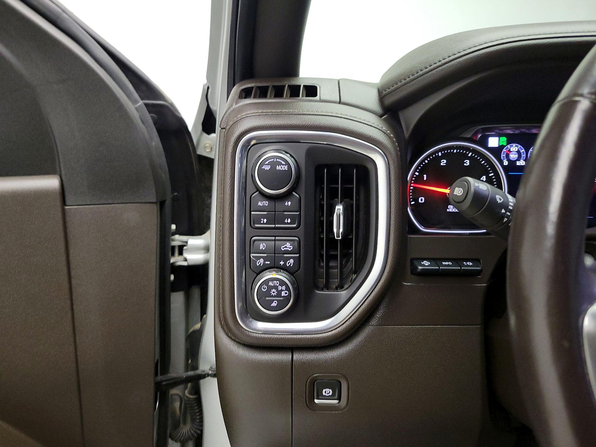 Thumbnail: 2020 Chevrolet Silverado 2500 - 11