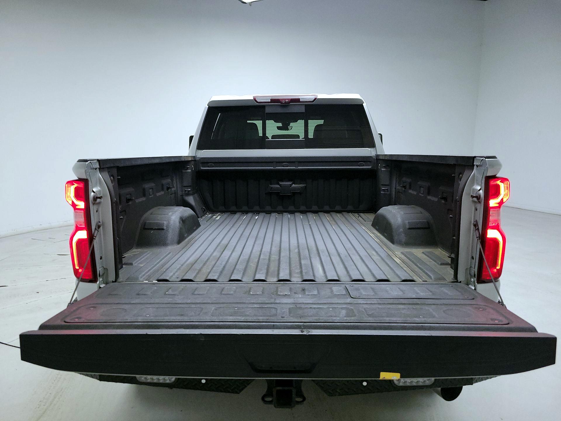 Thumbnail: 2020 Chevrolet Silverado 2500 - 18