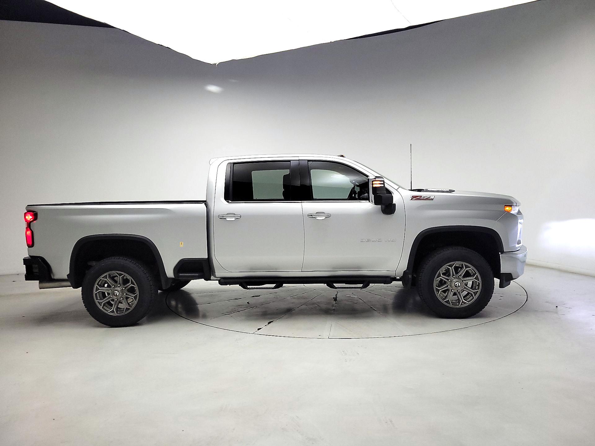 Thumbnail: 2020 Chevrolet Silverado 2500 - 4