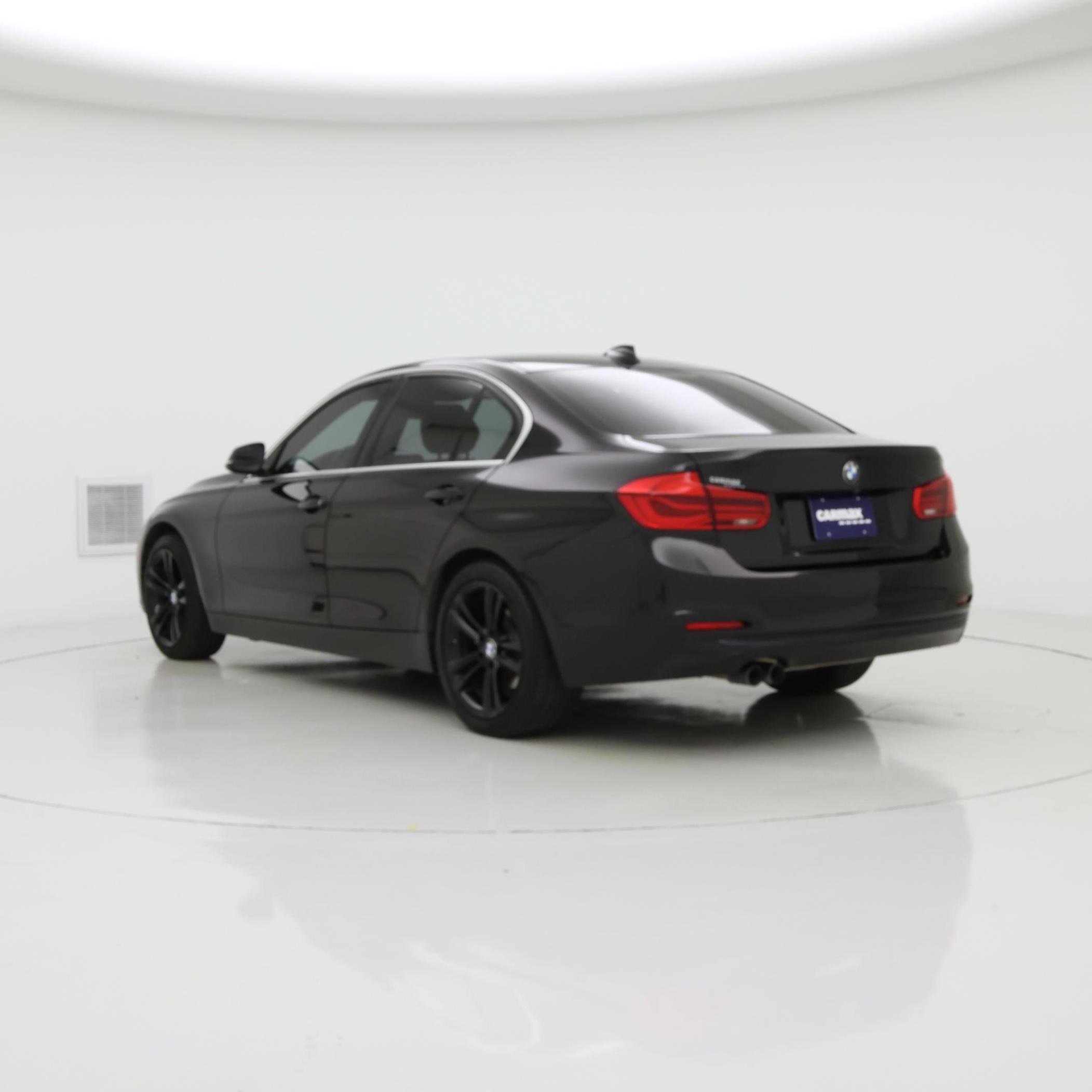 Thumbnail: 2018 BMW 3 Series - 2