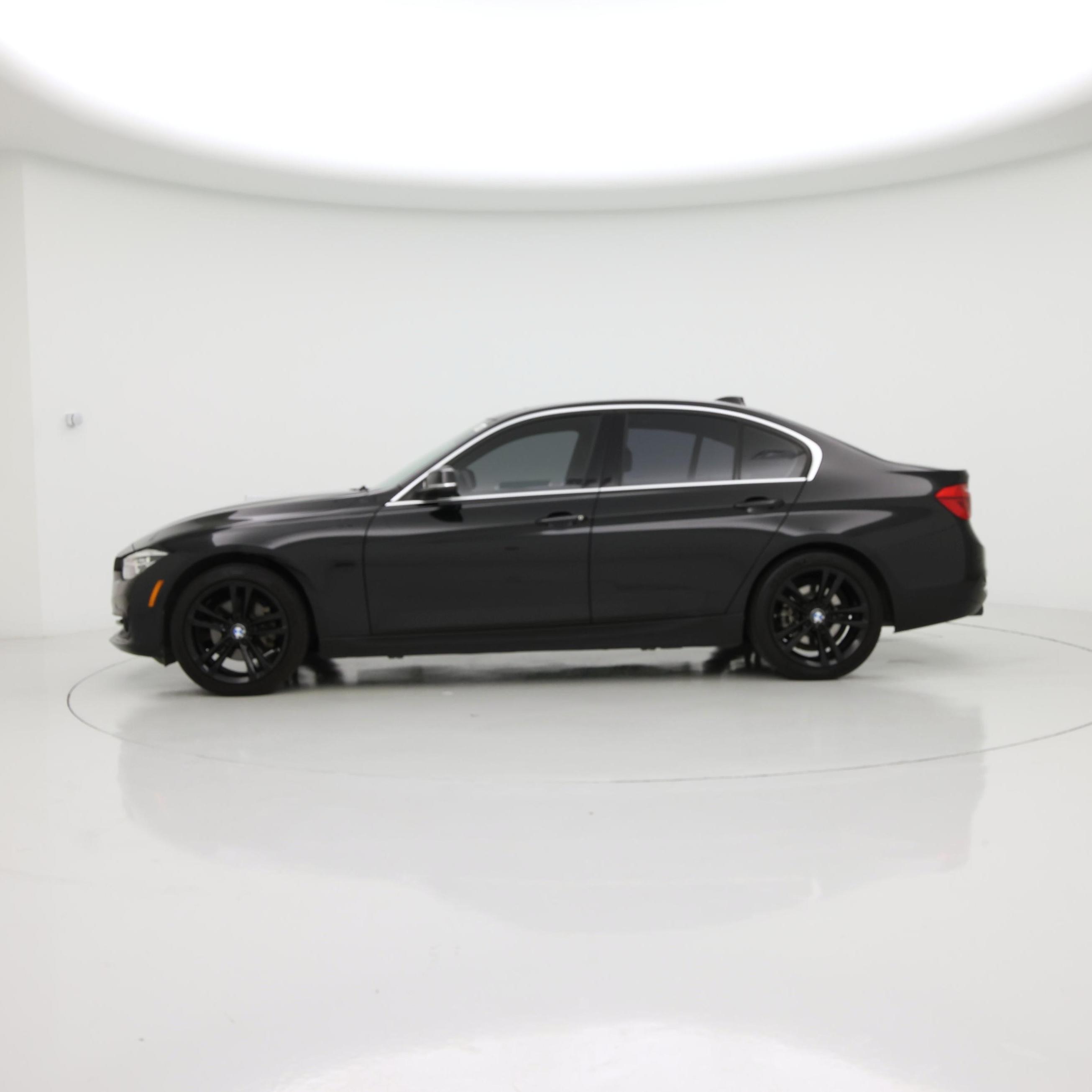 Thumbnail: 2018 BMW 3 Series - 3
