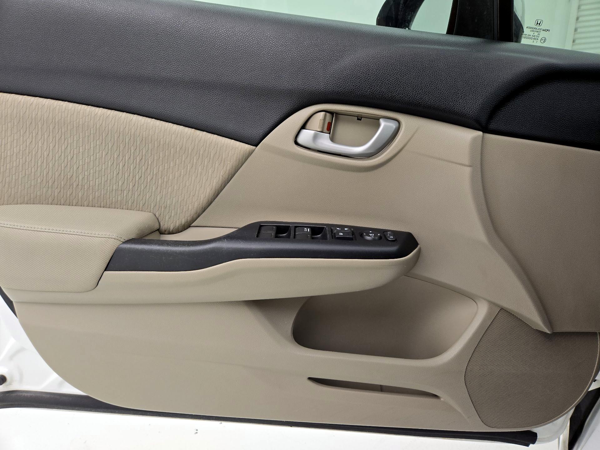 Thumbnail: 2014 Honda Civic - 12