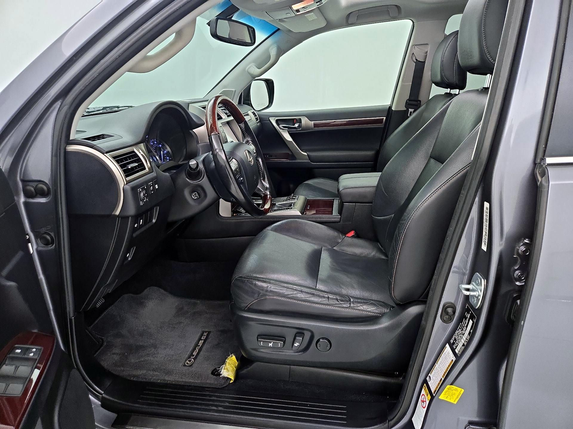 Thumbnail: 2017 Lexus GX - 11