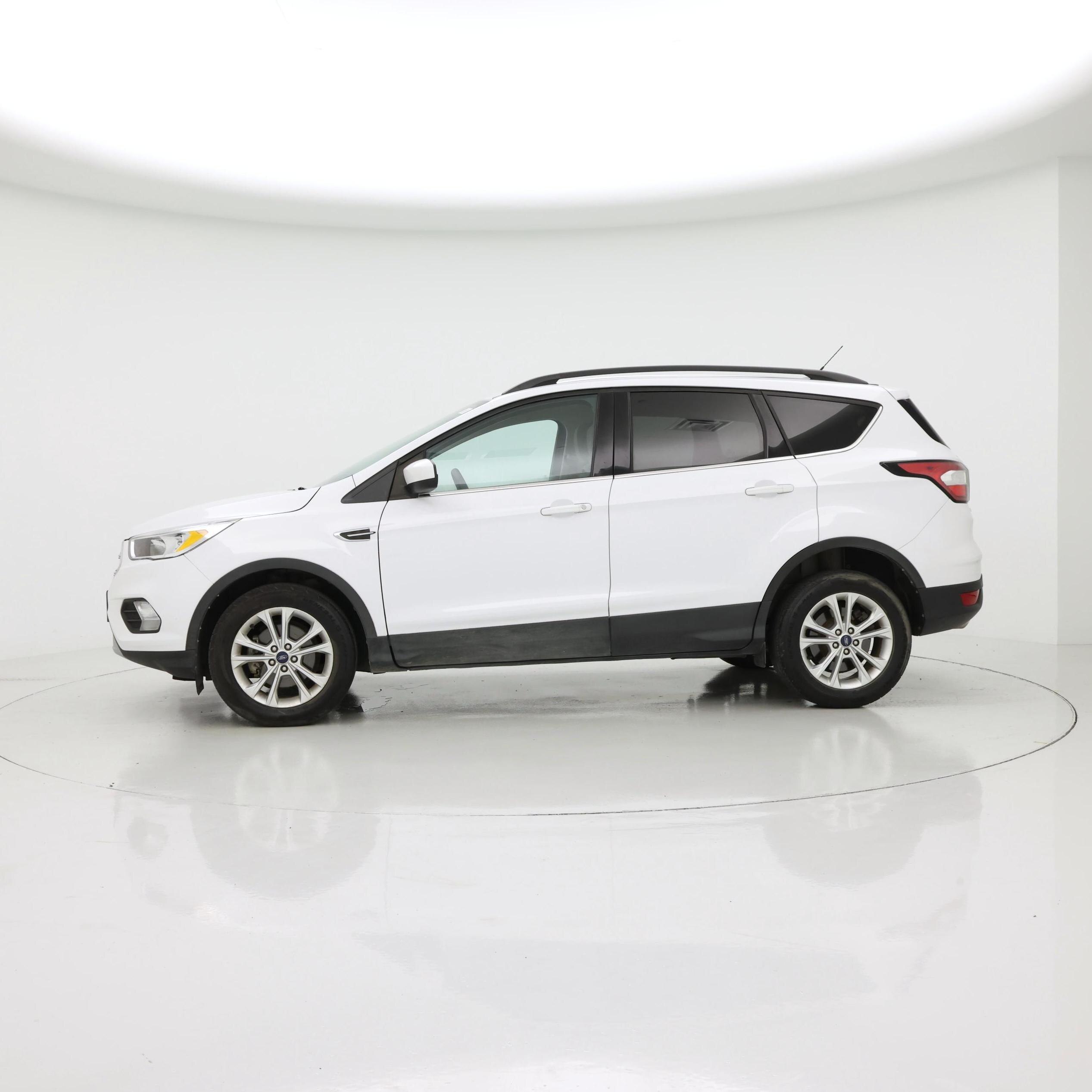 Thumbnail: 2018 Ford Escape - 3