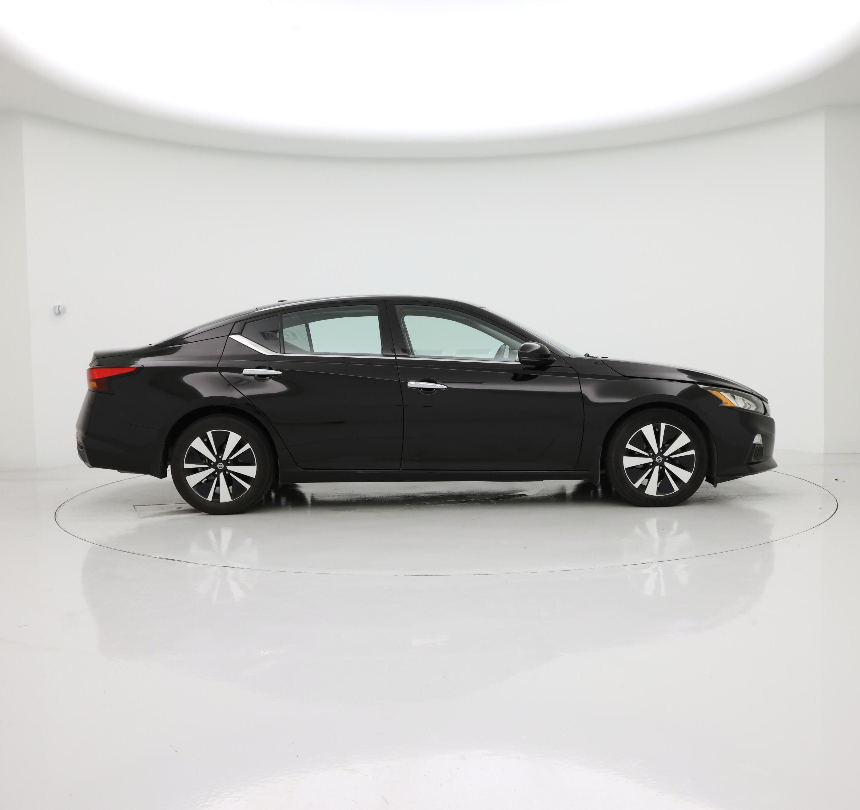 Thumbnail: 2020 Nissan Altima - 7