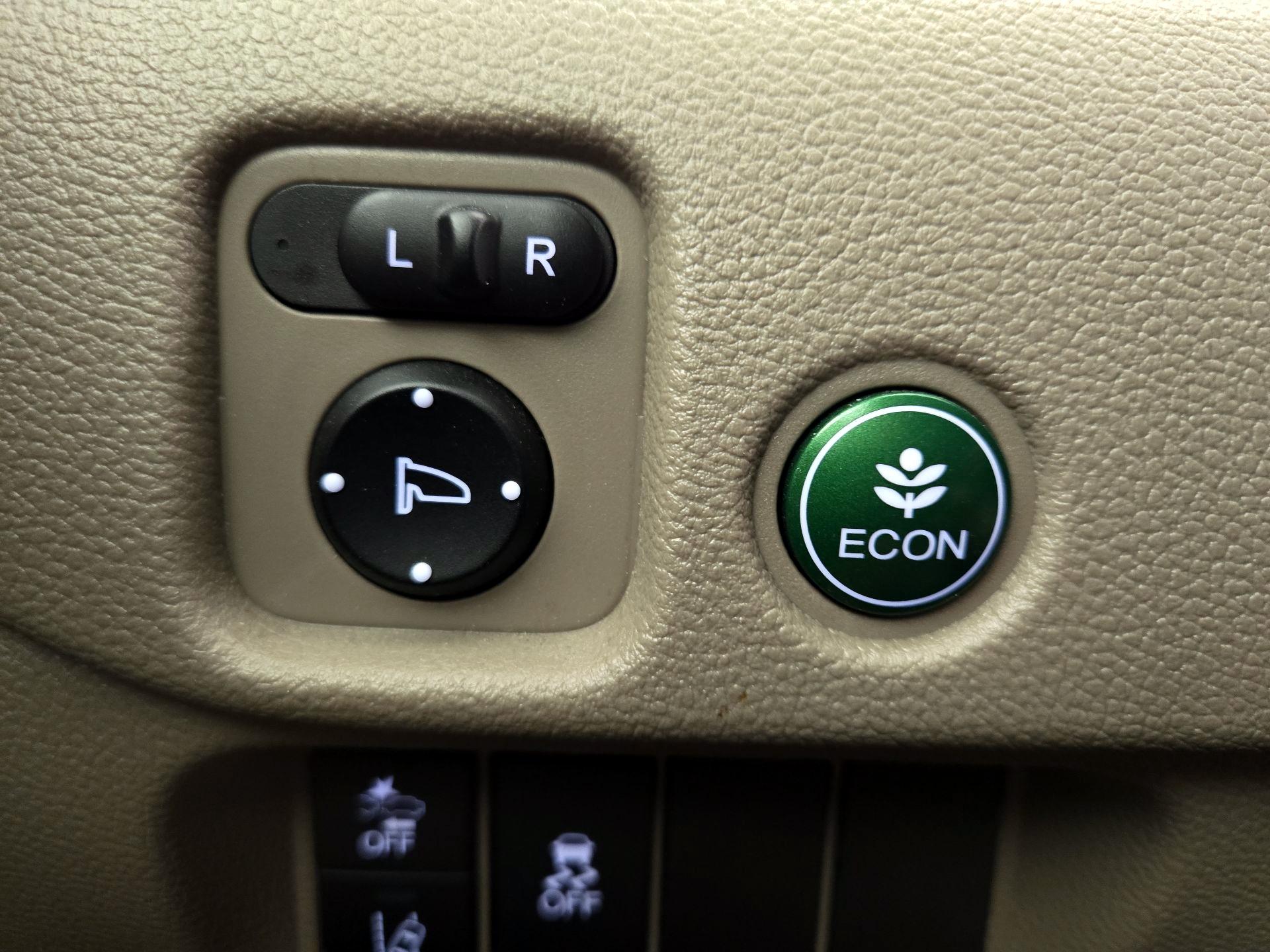 Thumbnail: 2019 Honda Pilot - 13