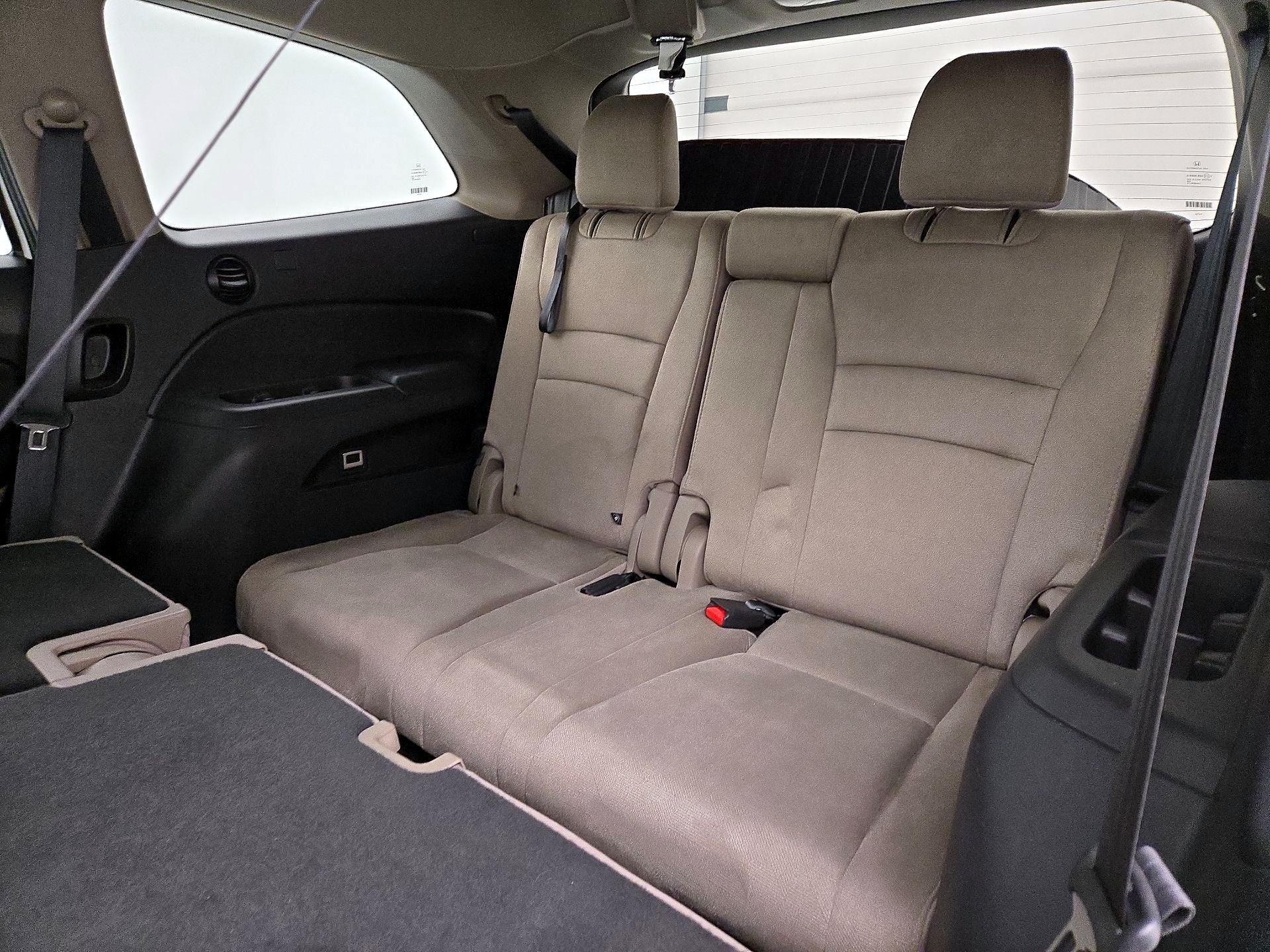Thumbnail: 2019 Honda Pilot - 20