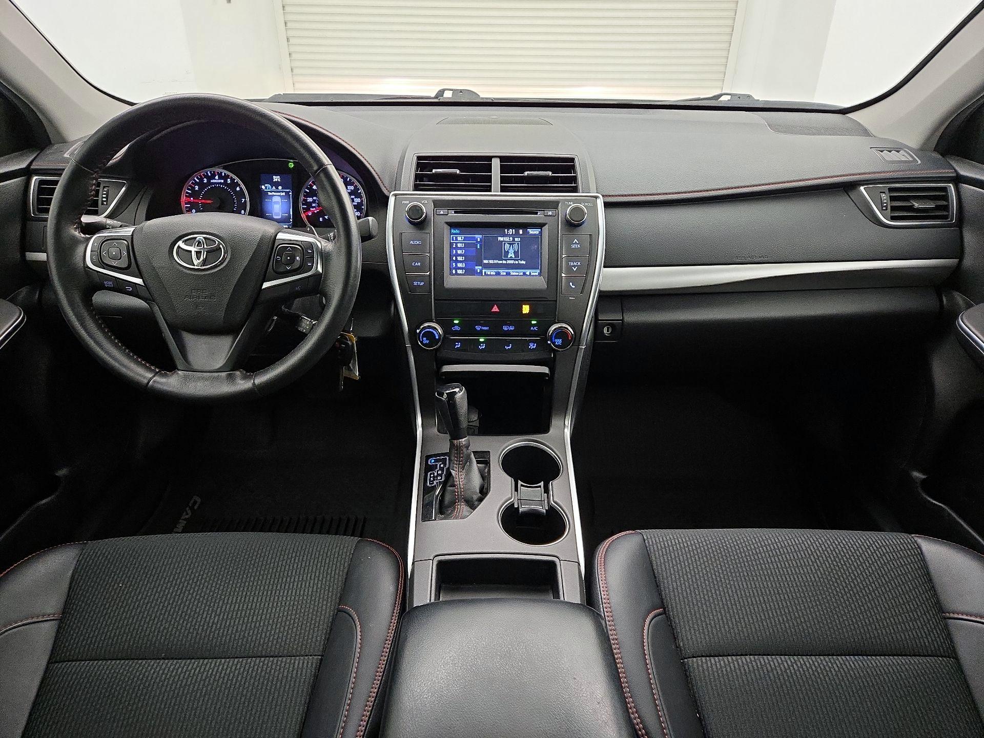 Thumbnail: 2016 Toyota Camry - 9