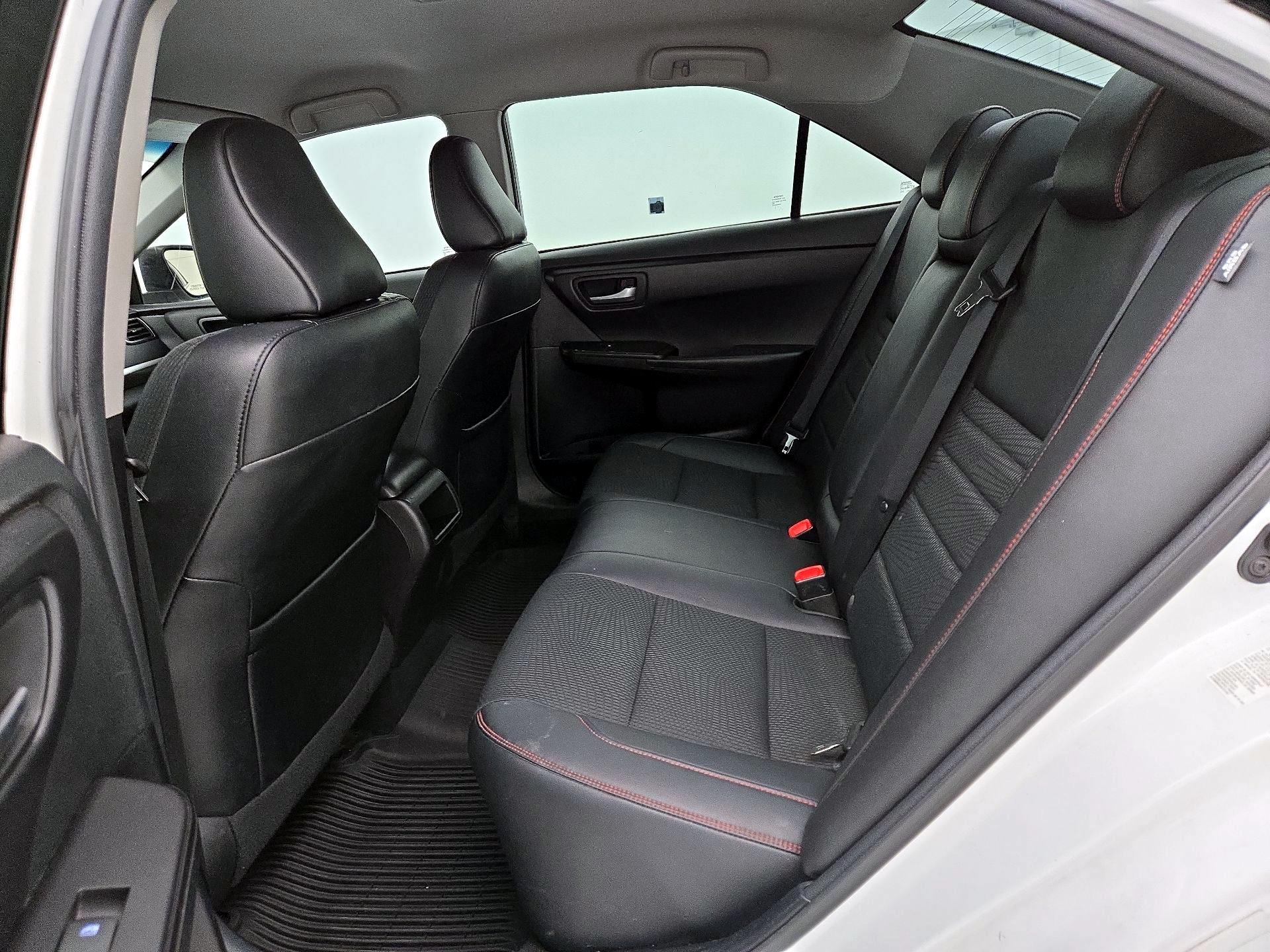 Thumbnail: 2016 Toyota Camry - 19