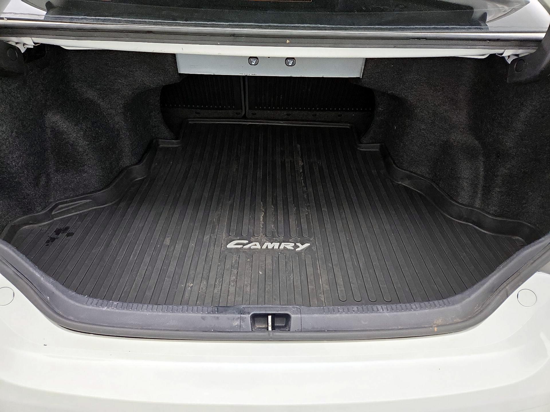 Thumbnail: 2016 Toyota Camry - 20