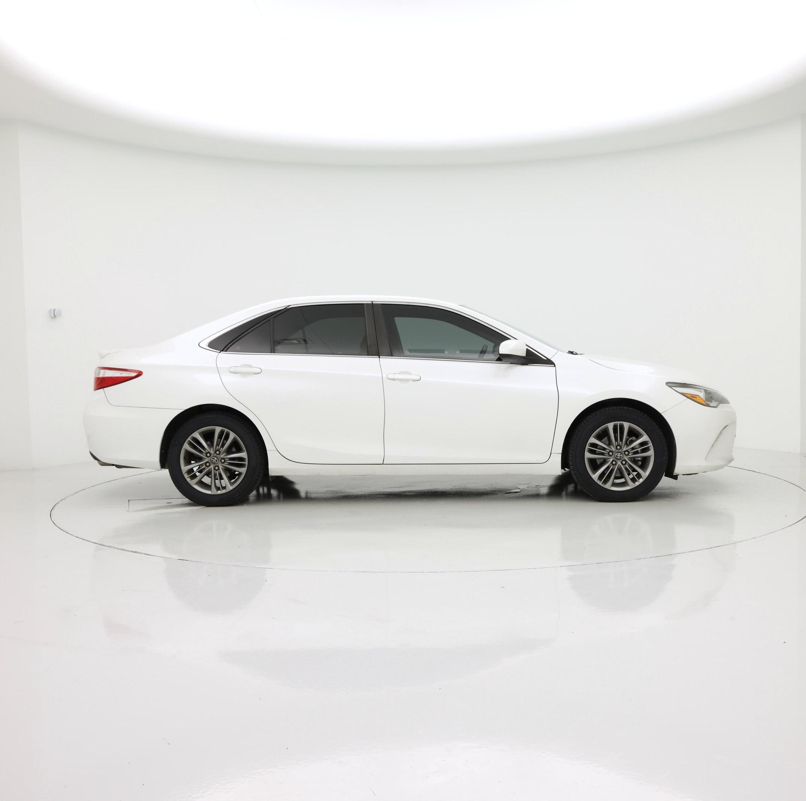 Thumbnail: 2016 Toyota Camry - 7