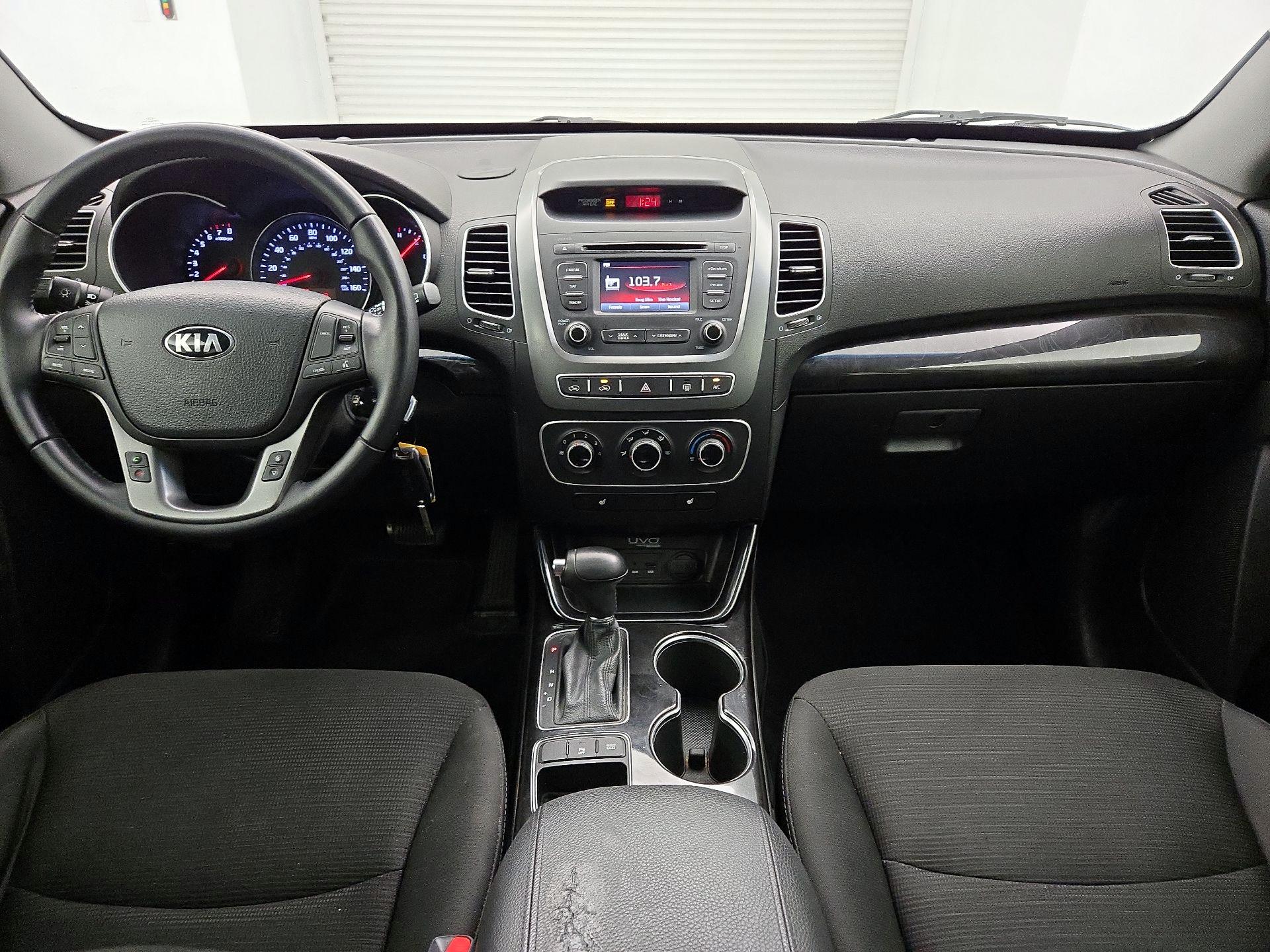 Thumbnail: 2015 Kia Sorento - 9