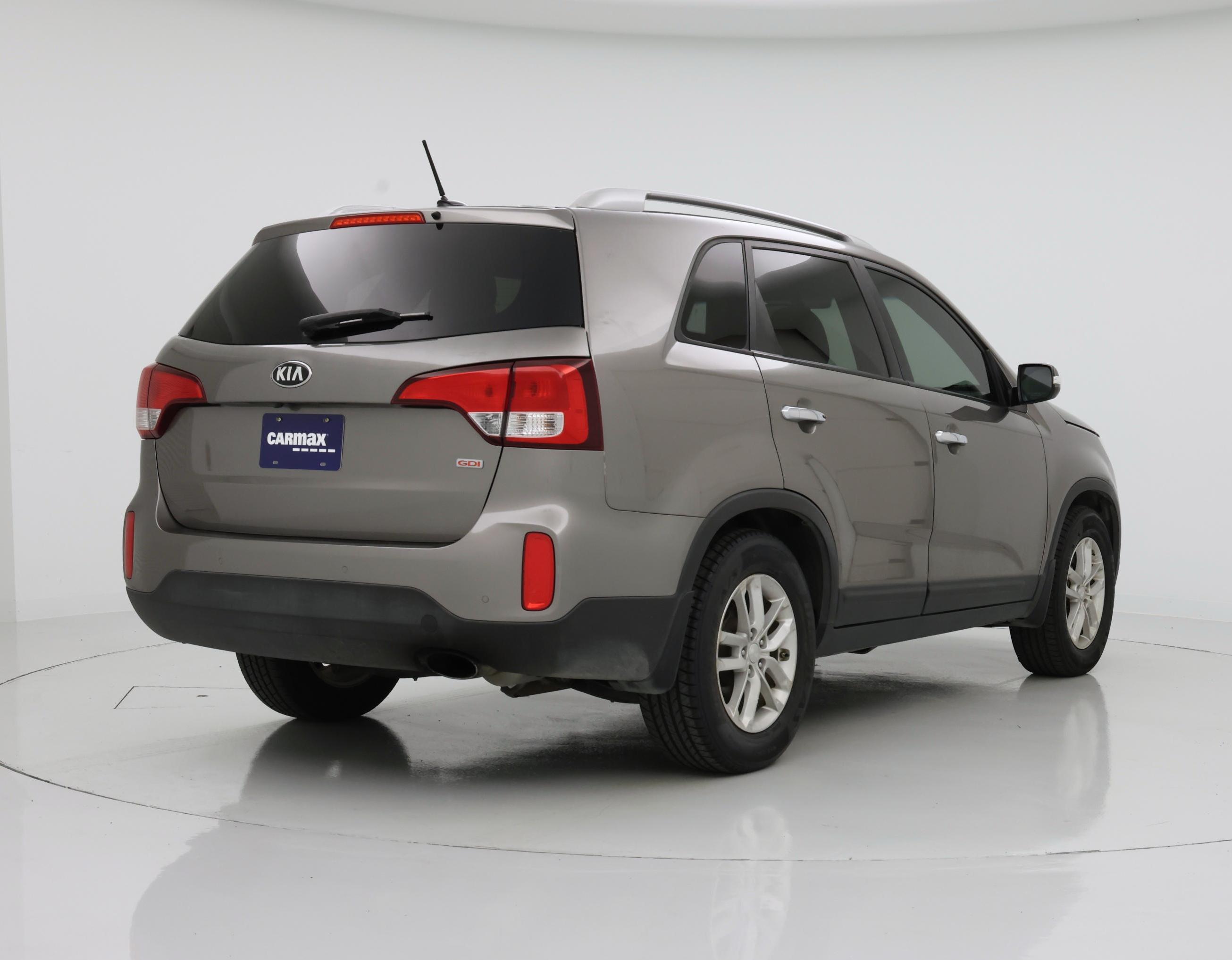 Thumbnail: 2015 Kia Sorento - 8
