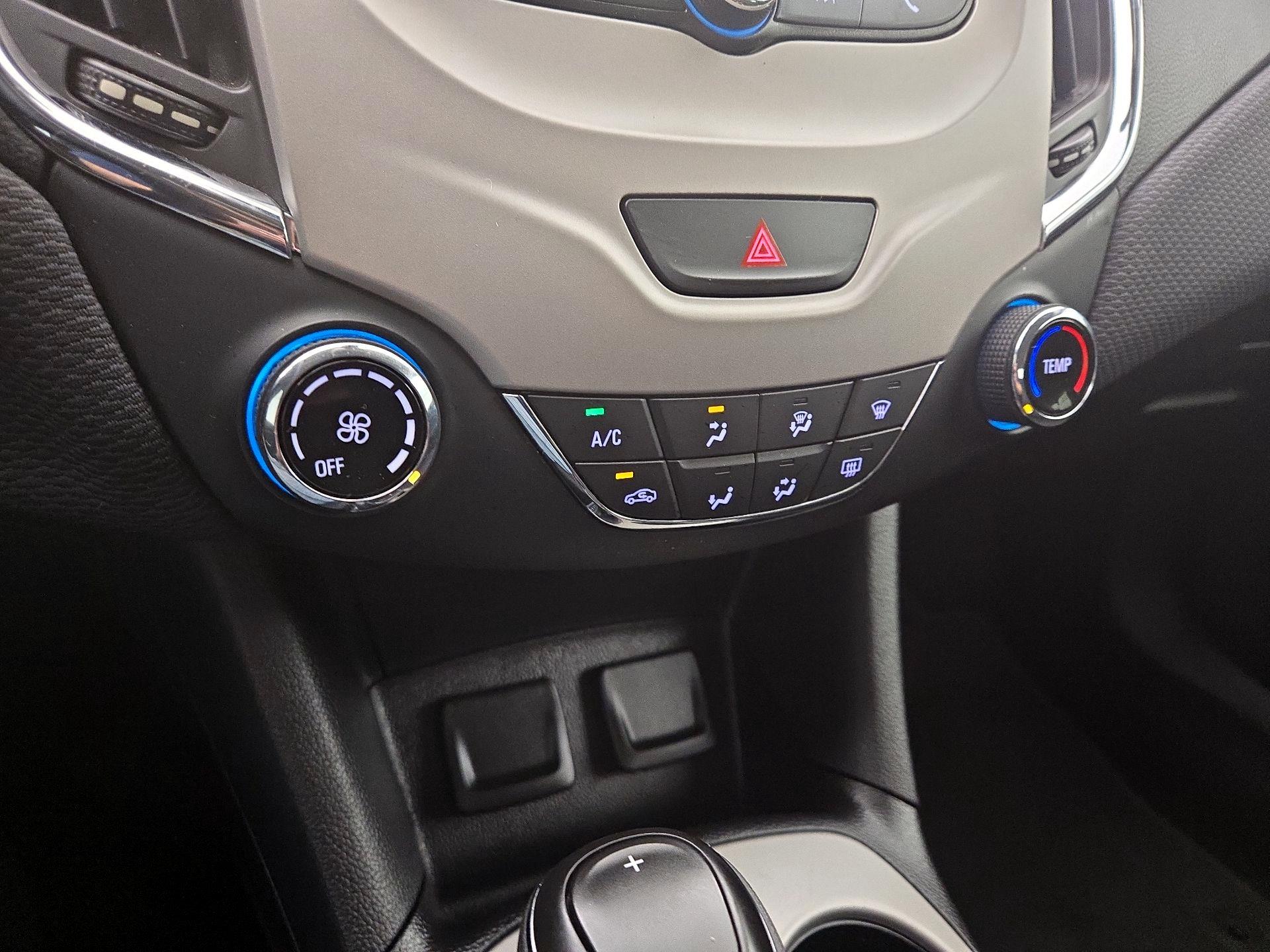 Thumbnail: 2017 Chevrolet Cruze - 16