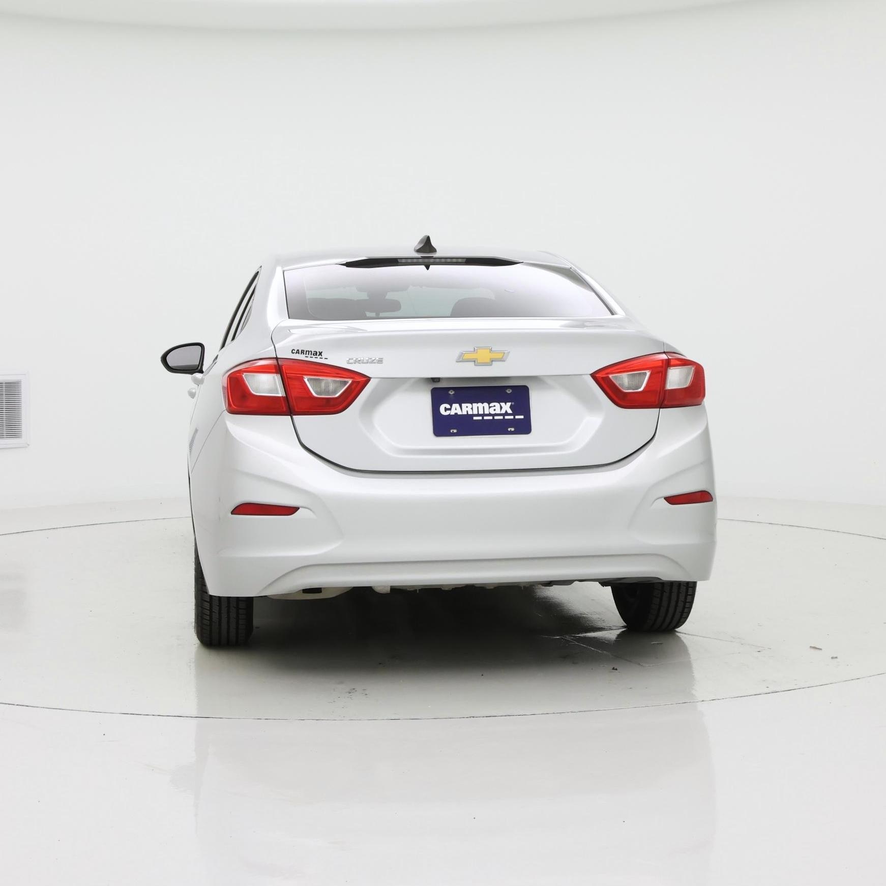Thumbnail: 2017 Chevrolet Cruze - 6