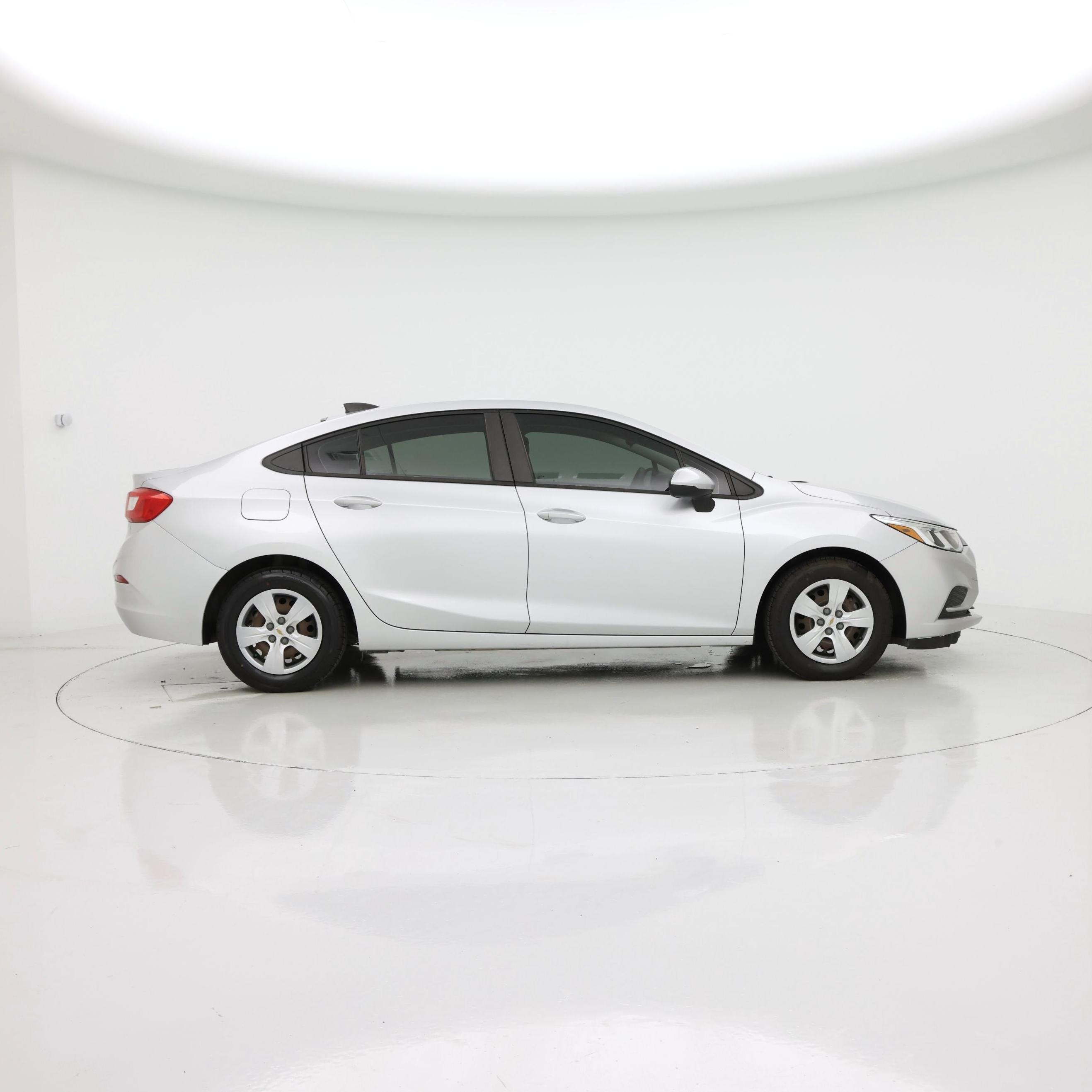 Thumbnail: 2017 Chevrolet Cruze - 7