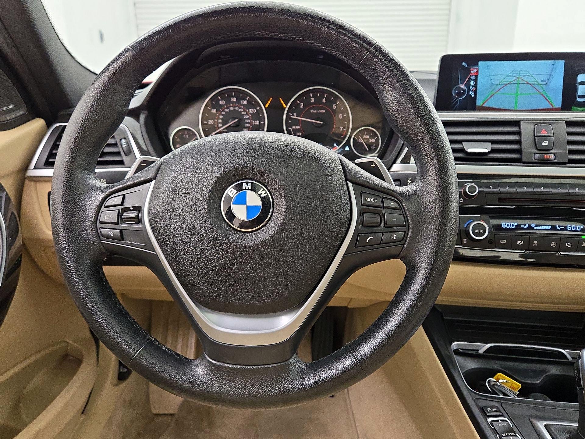 Thumbnail: 2016 BMW 3 Series - 10