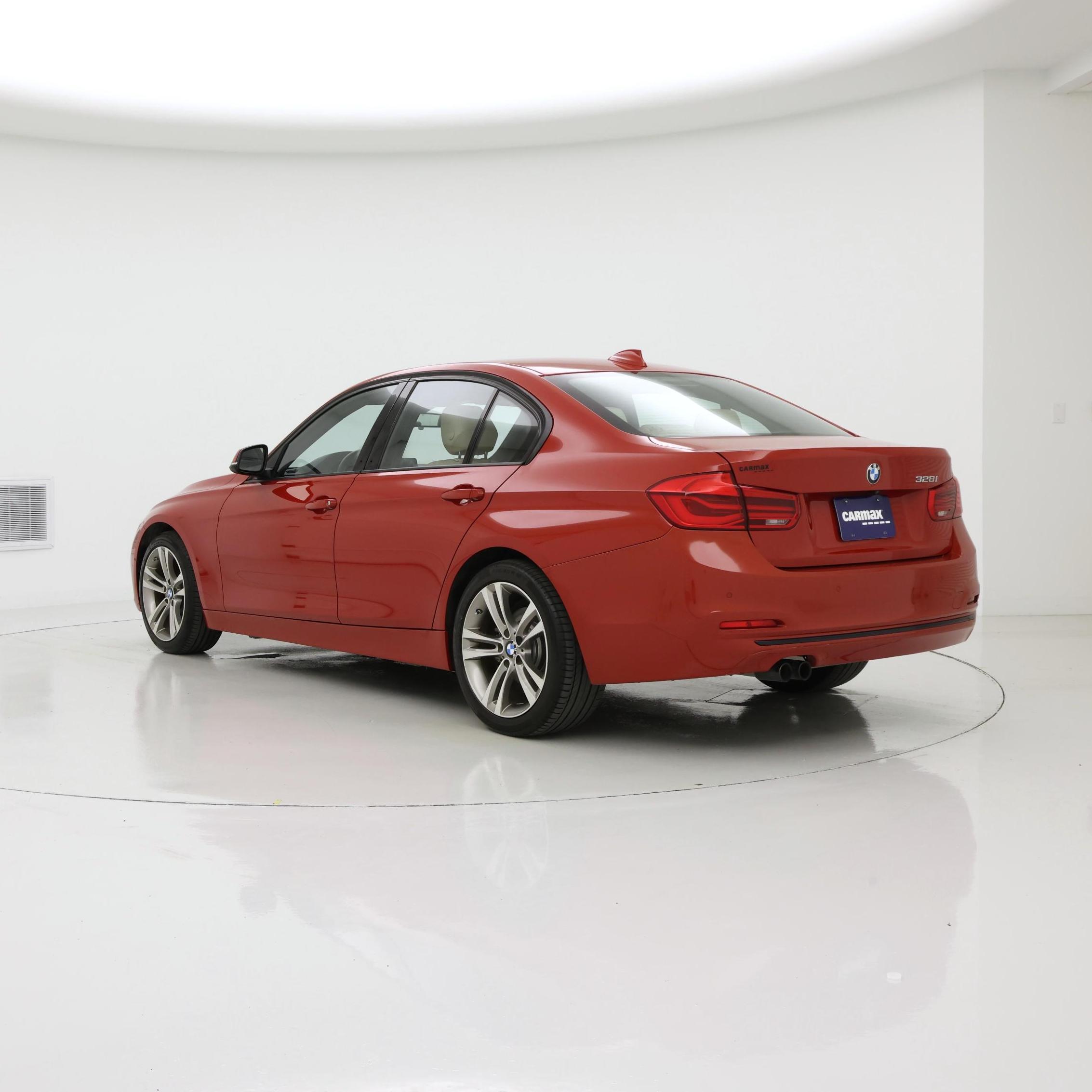 Thumbnail: 2016 BMW 3 Series - 2