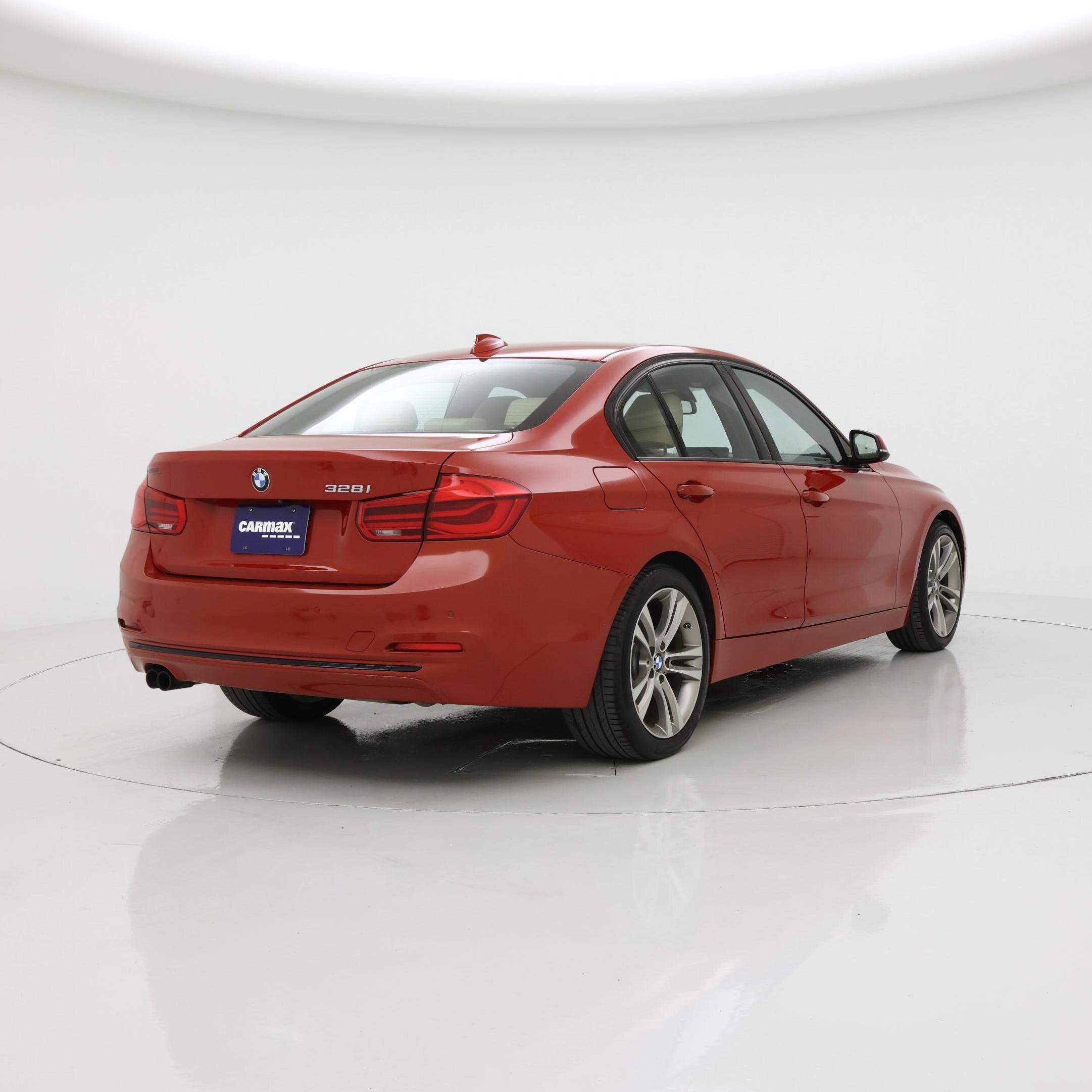 Thumbnail: 2016 BMW 3 Series - 8
