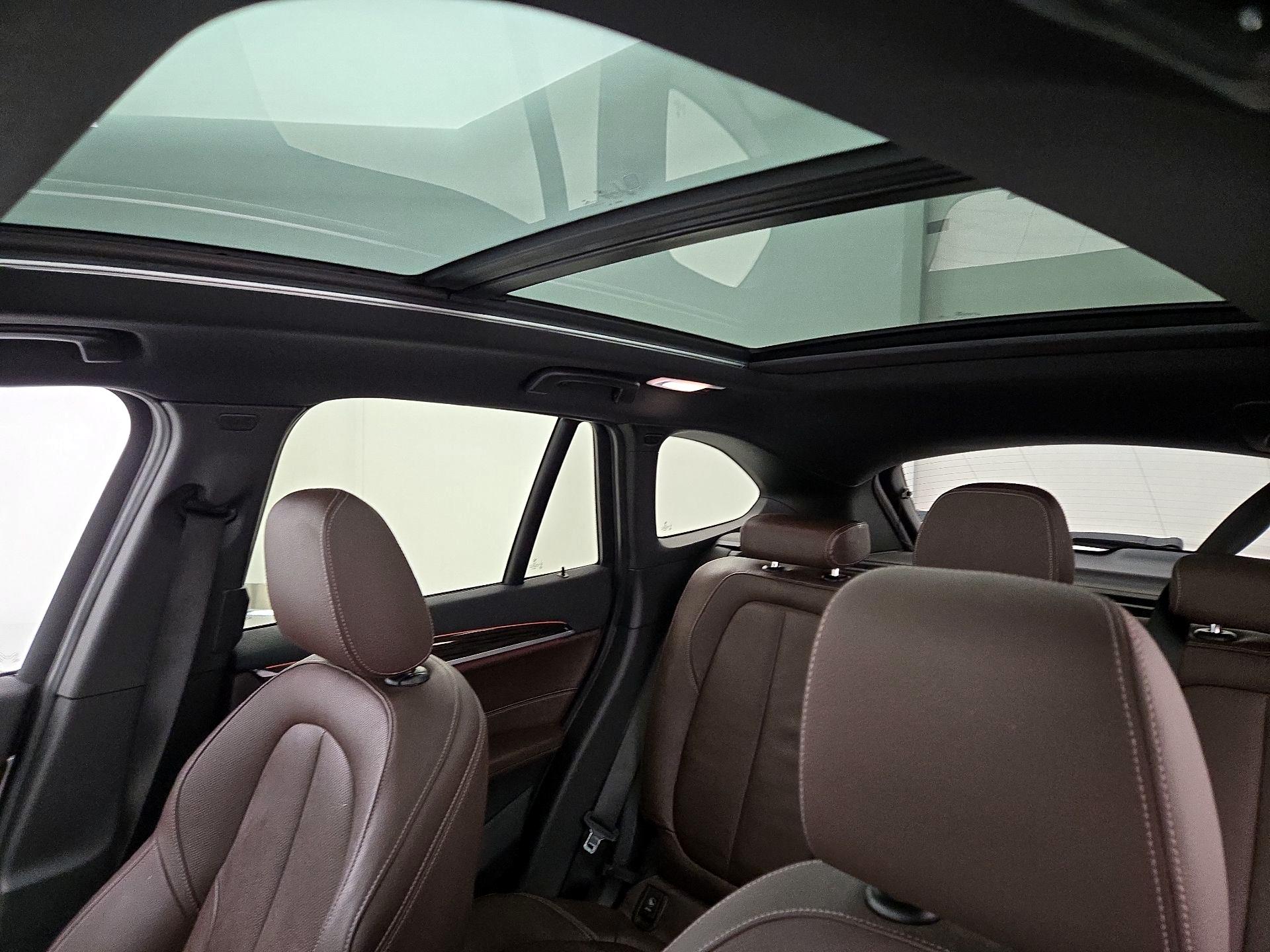 Thumbnail: 2017 BMW X1 - 18