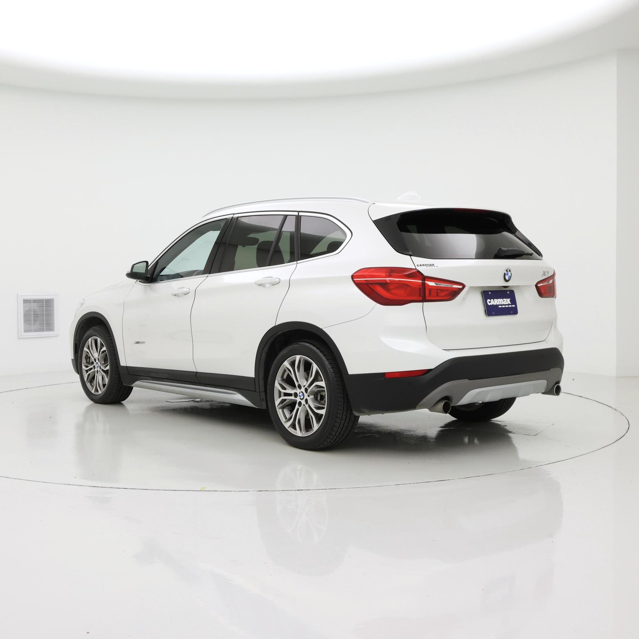 Thumbnail: 2017 BMW X1 - 2