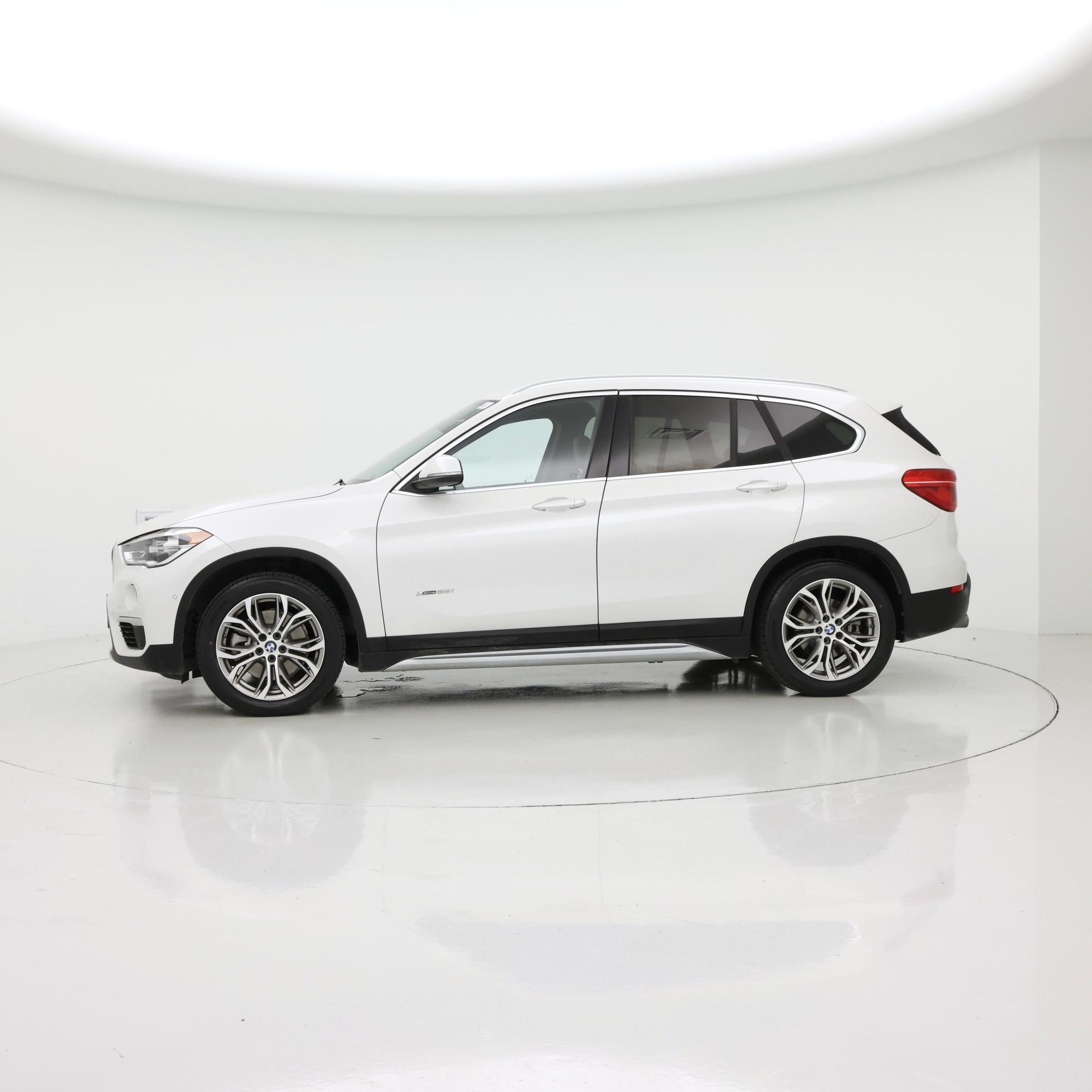 Thumbnail: 2017 BMW X1 - 3