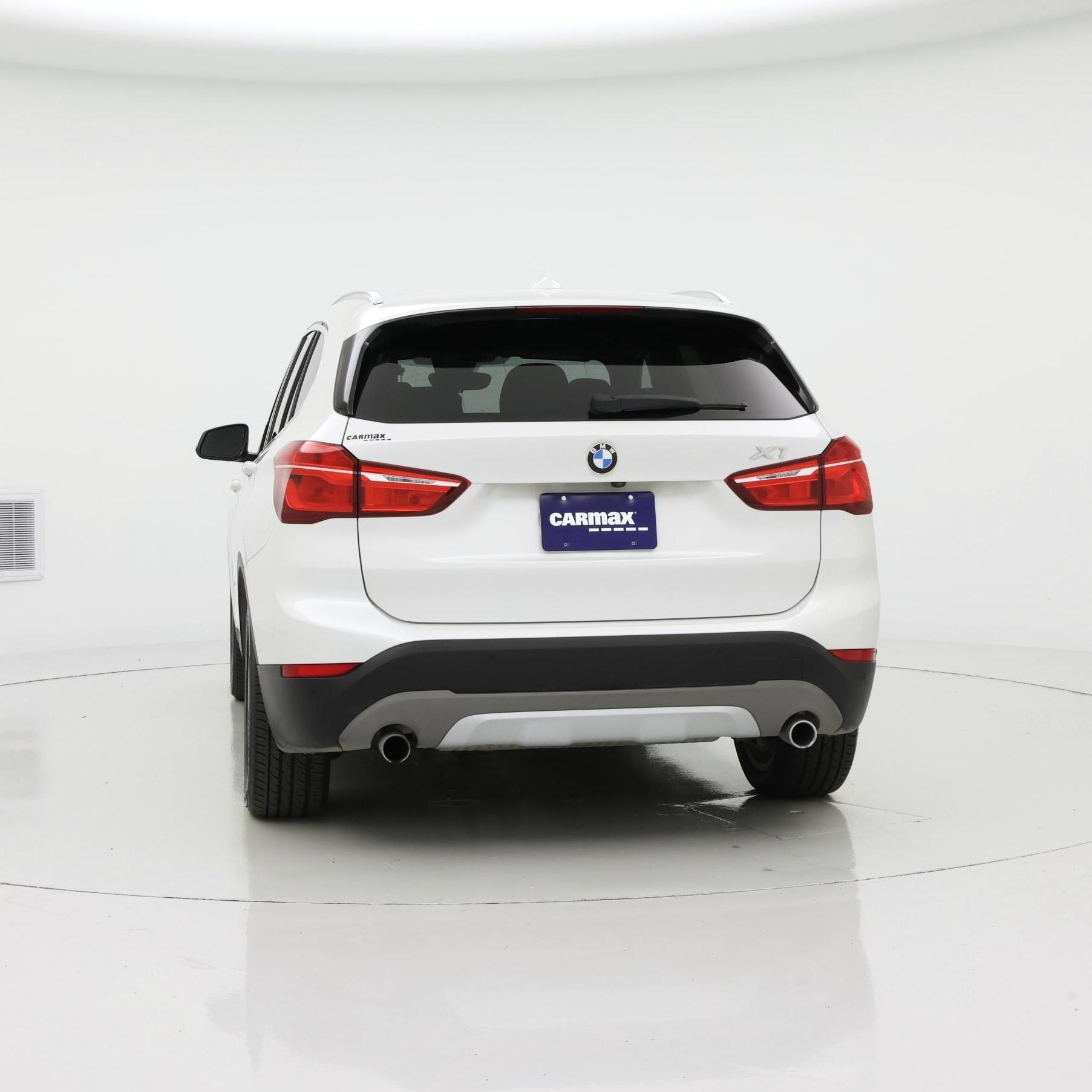 Thumbnail: 2017 BMW X1 - 6