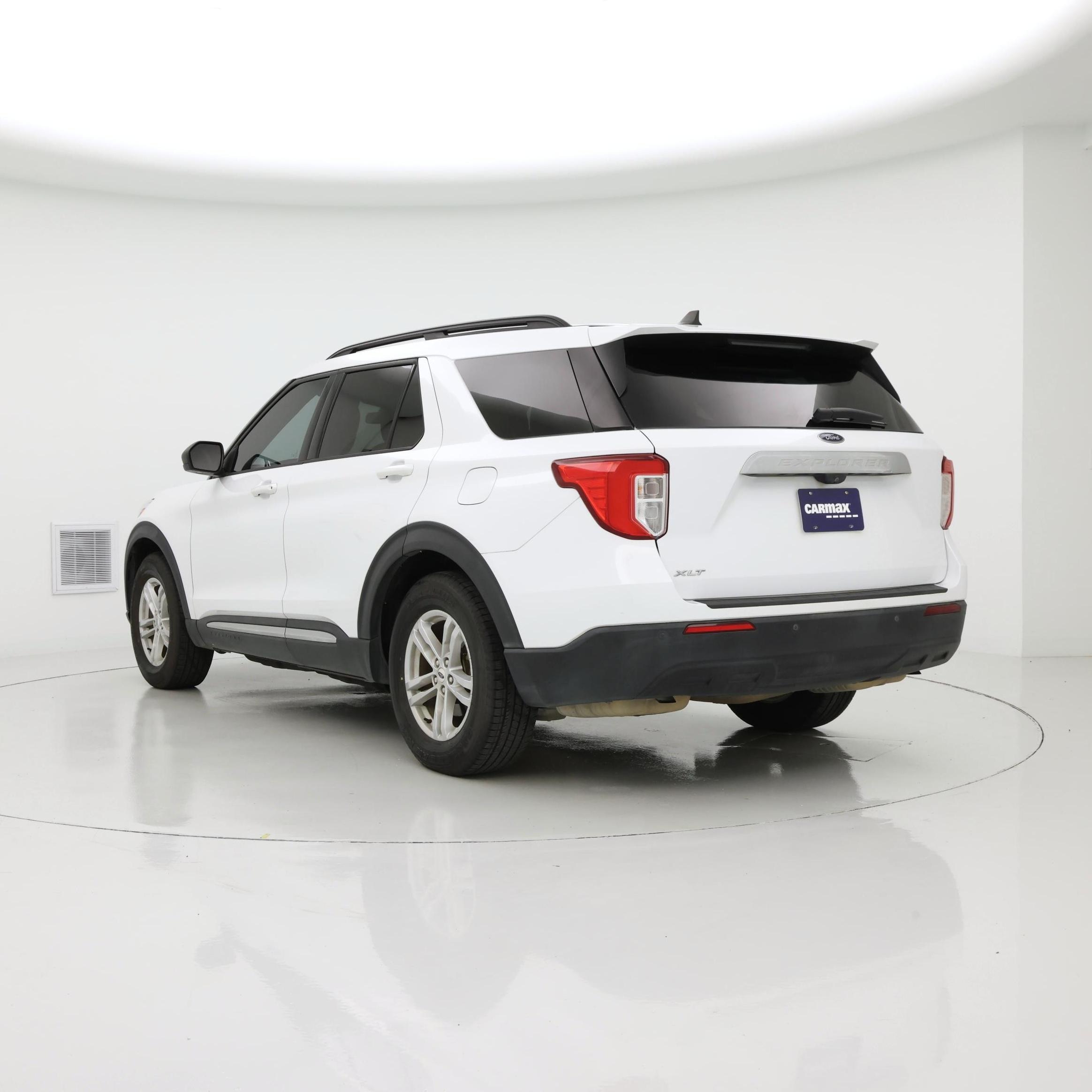 Thumbnail: 2021 Ford Explorer - 2
