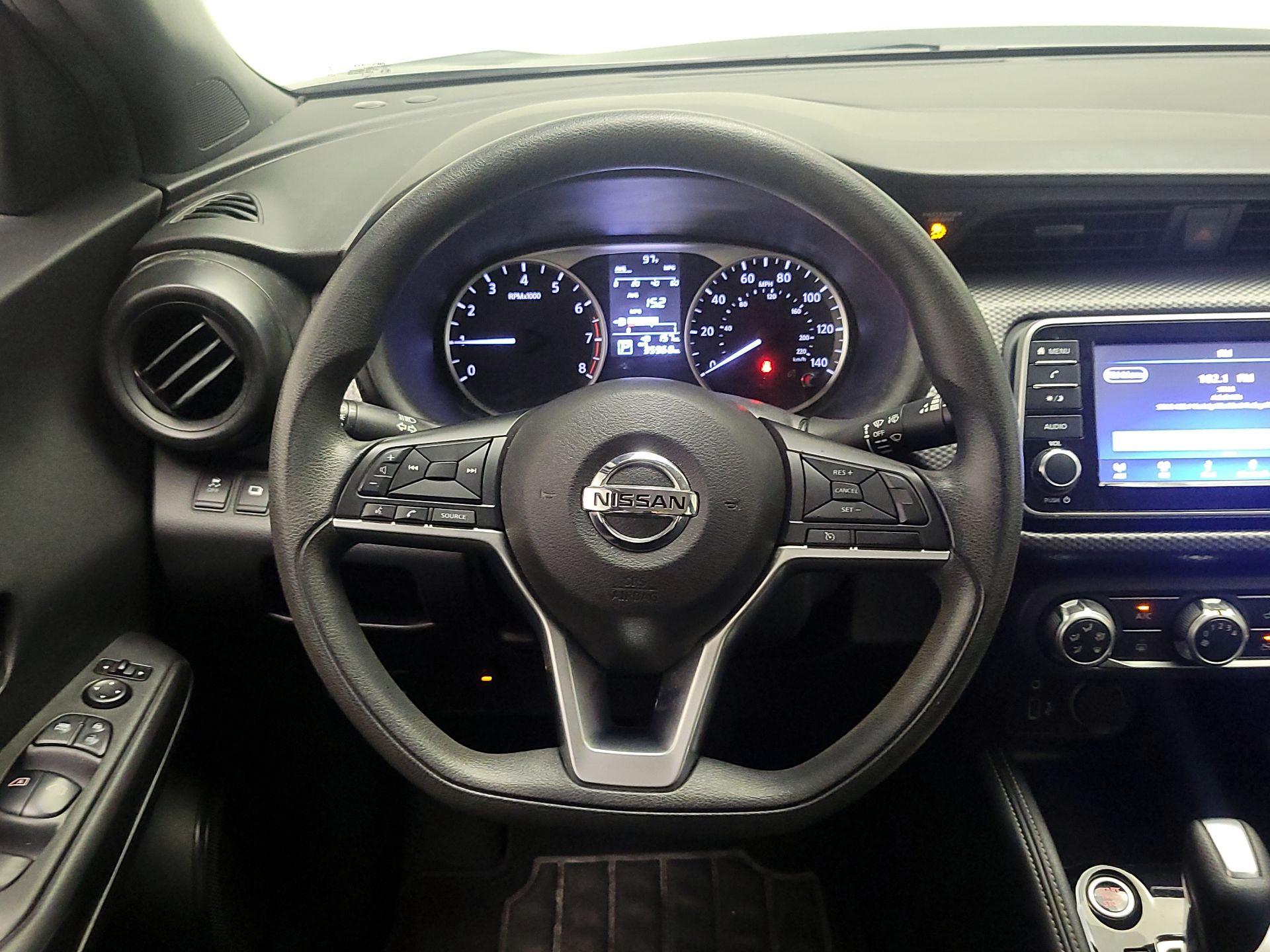 Thumbnail: 2019 Nissan Kicks - 10