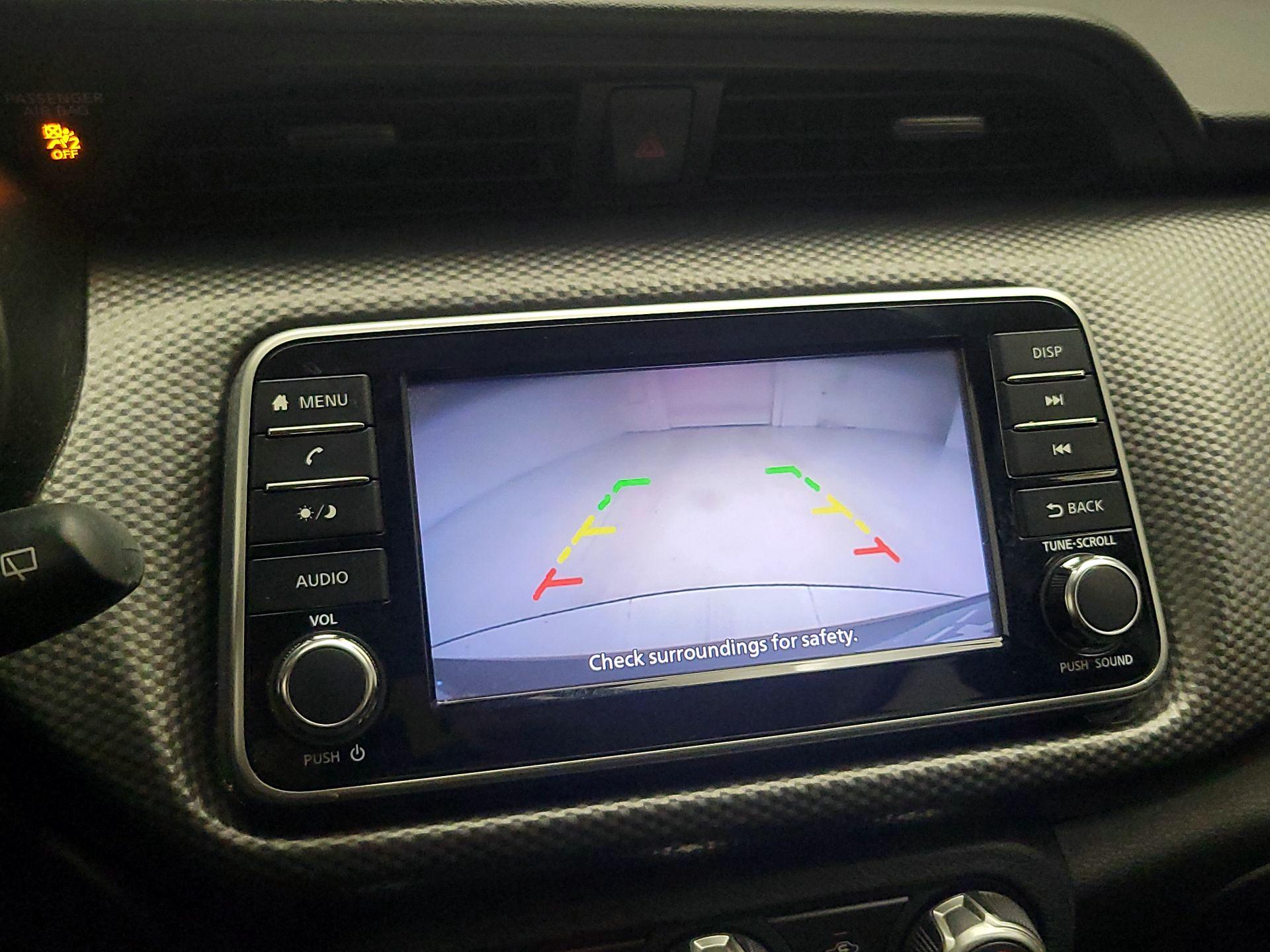Thumbnail: 2019 Nissan Kicks - 14