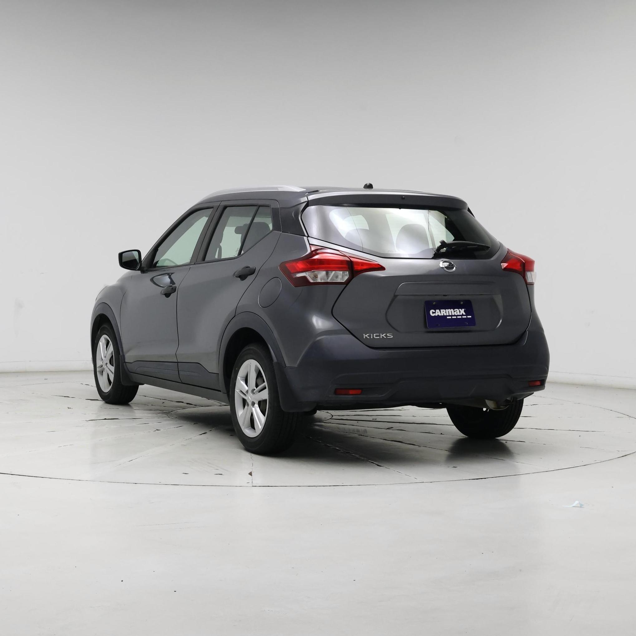 Thumbnail: 2019 Nissan Kicks - 2