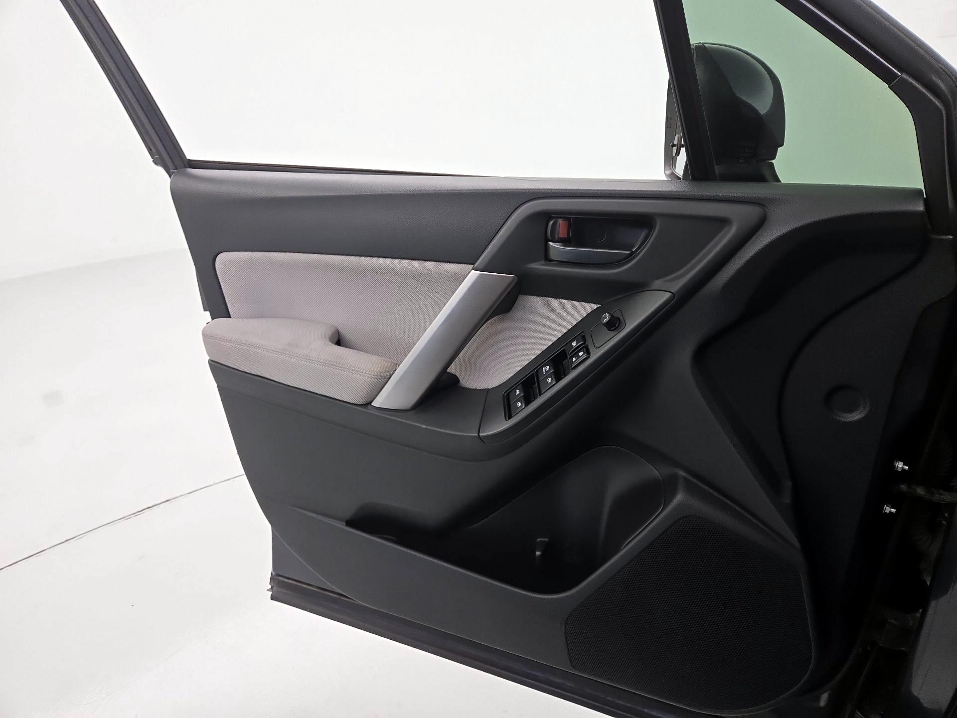 Thumbnail: 2015 Subaru Forester - 12