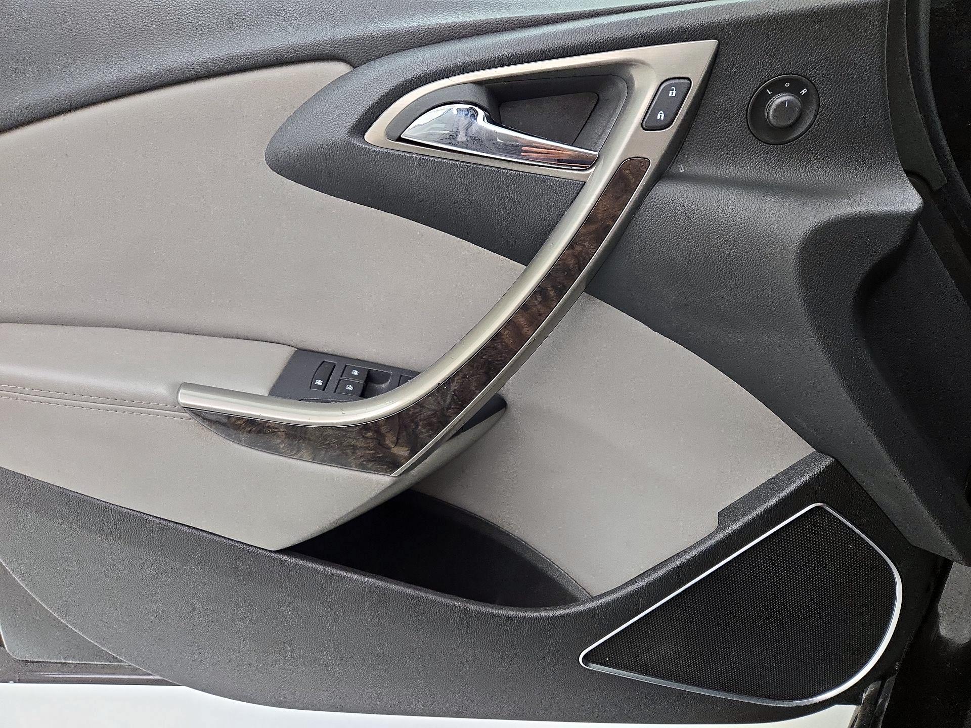 Thumbnail: 2016 Buick Verano - 12