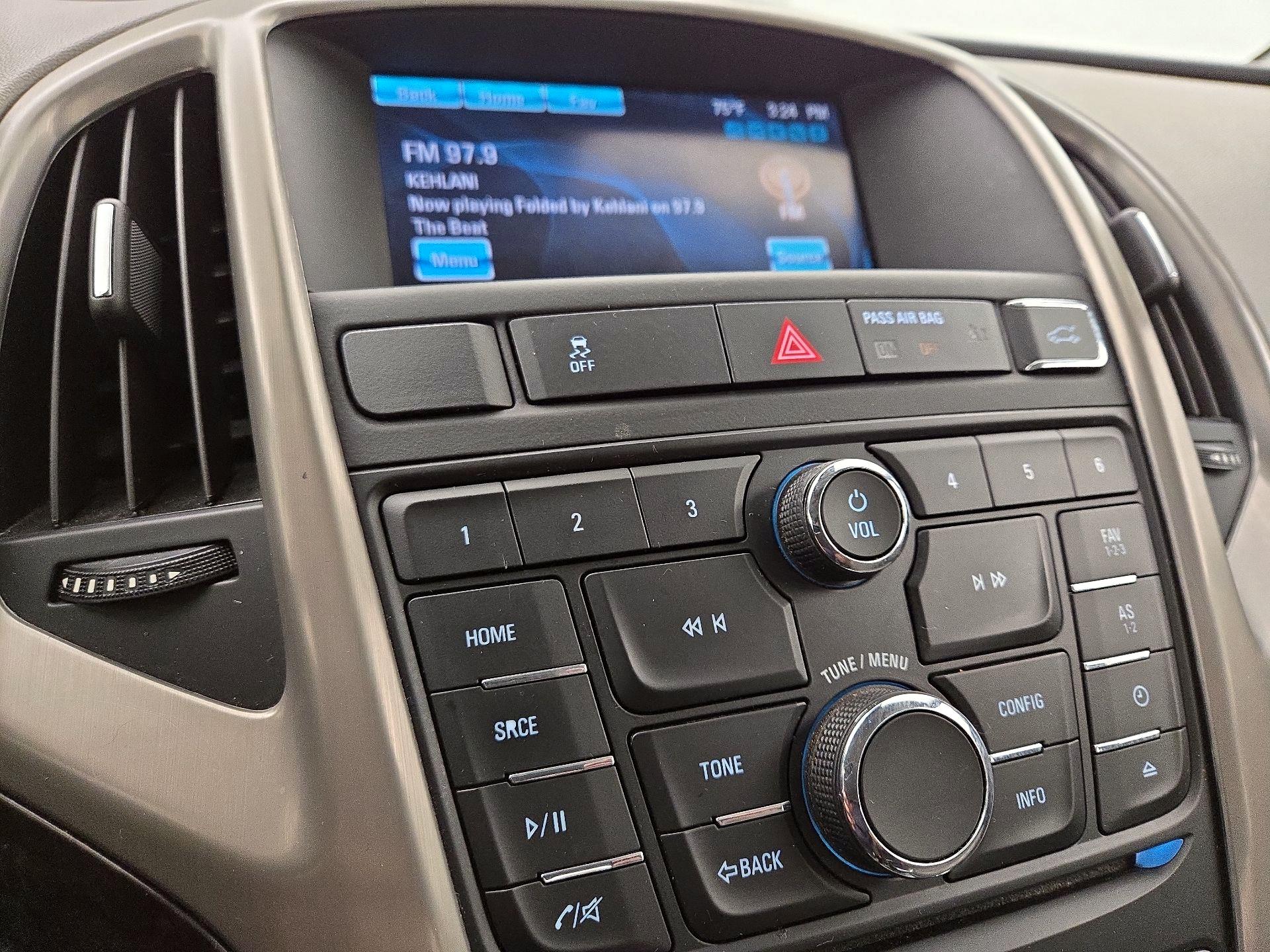 Thumbnail: 2016 Buick Verano - 15
