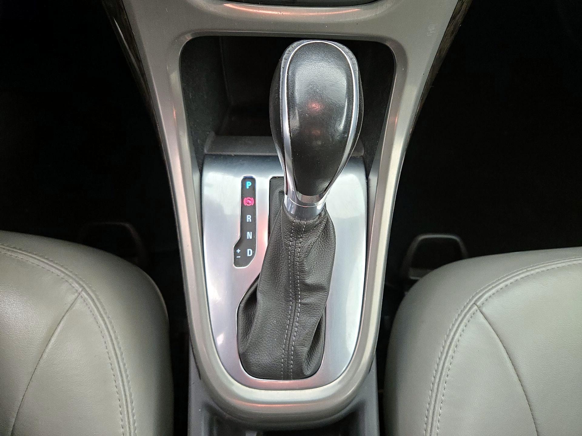 Thumbnail: 2016 Buick Verano - 17