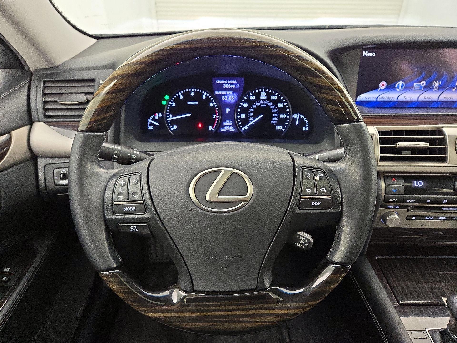 Thumbnail: 2013 Lexus LS - 10