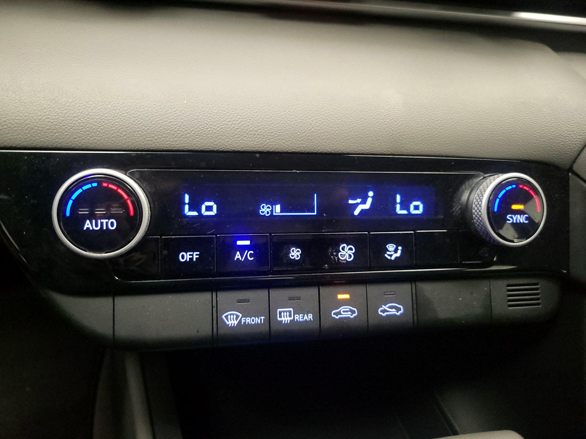 Thumbnail: 2022 Hyundai Elantra - 16