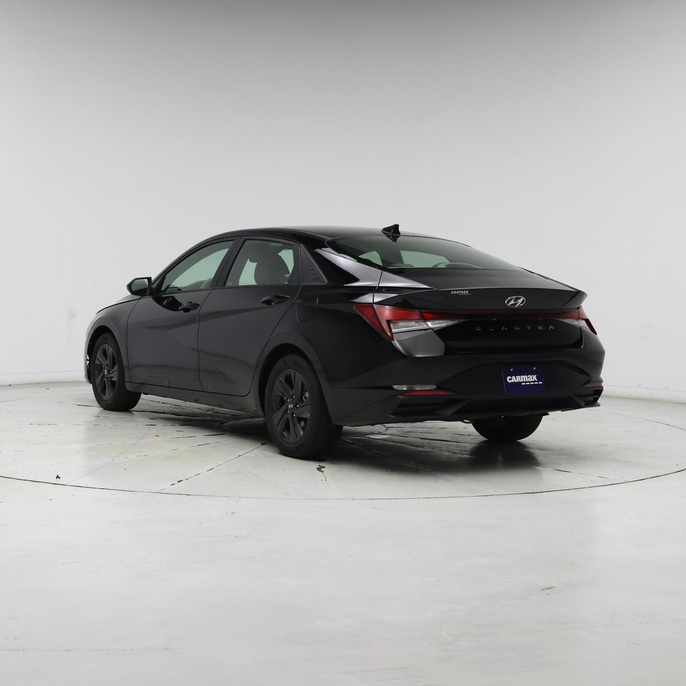 Thumbnail: 2022 Hyundai Elantra - 2