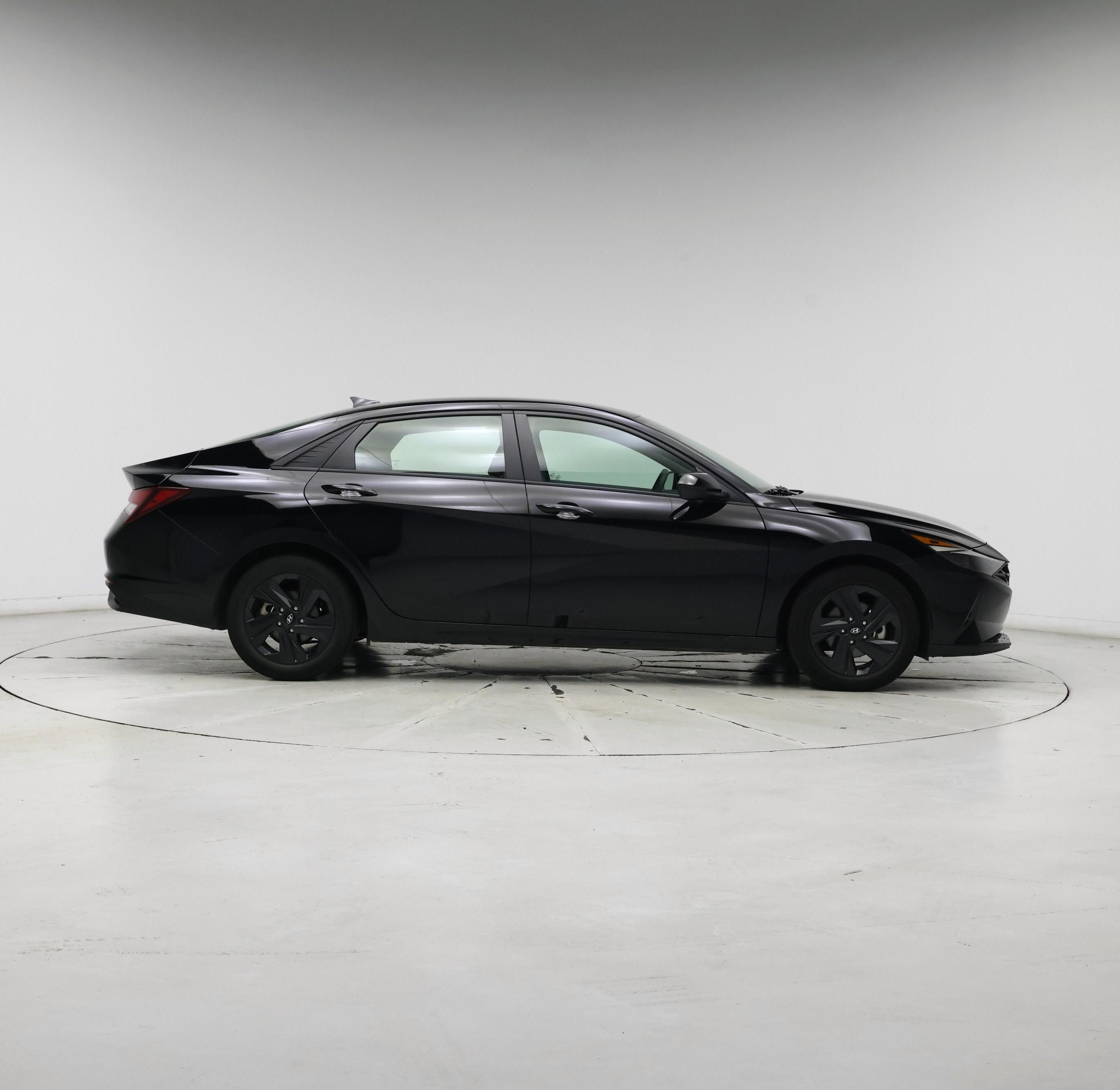 Thumbnail: 2022 Hyundai Elantra - 7
