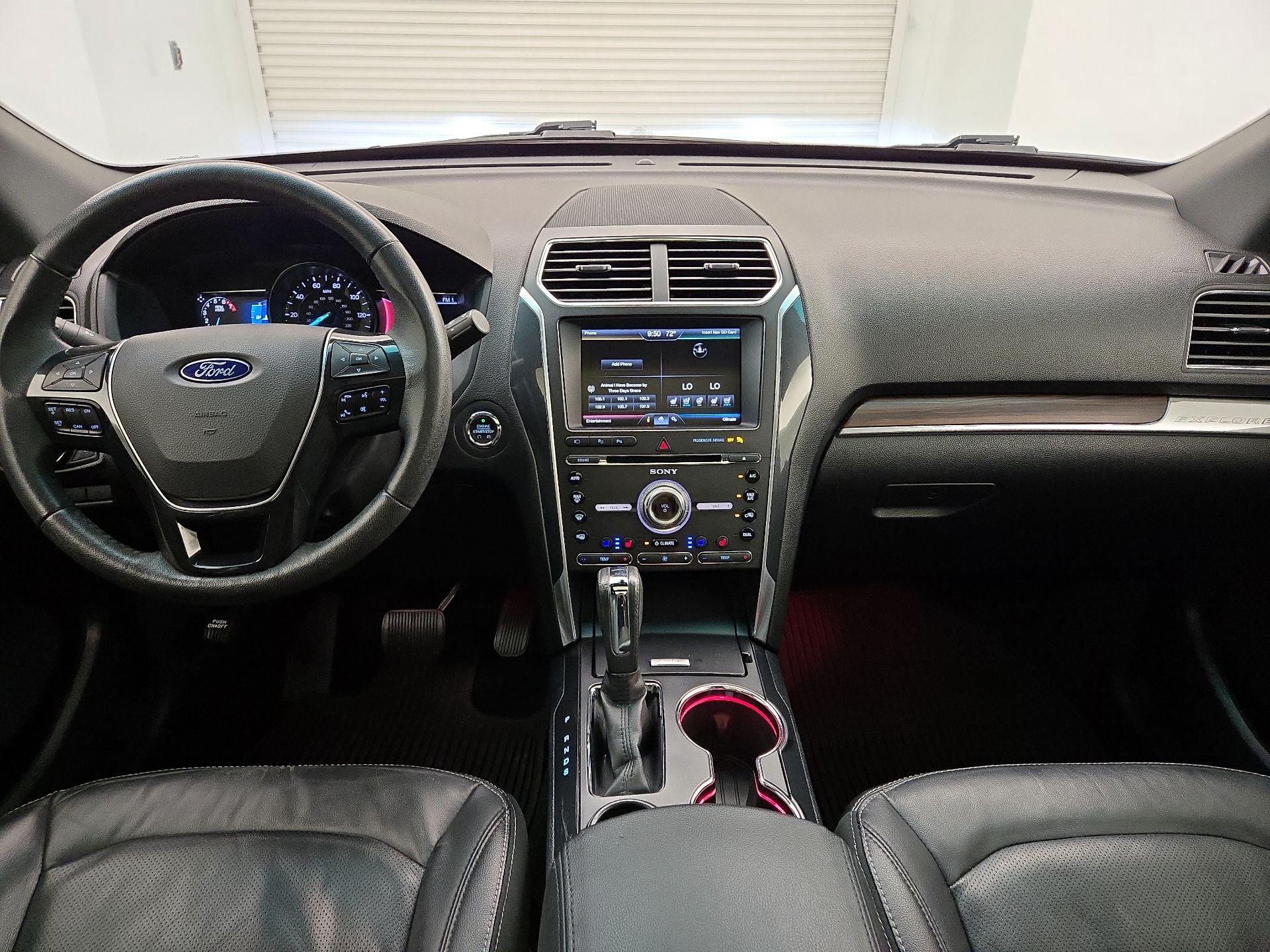 Thumbnail: 2016 Ford Explorer - 9