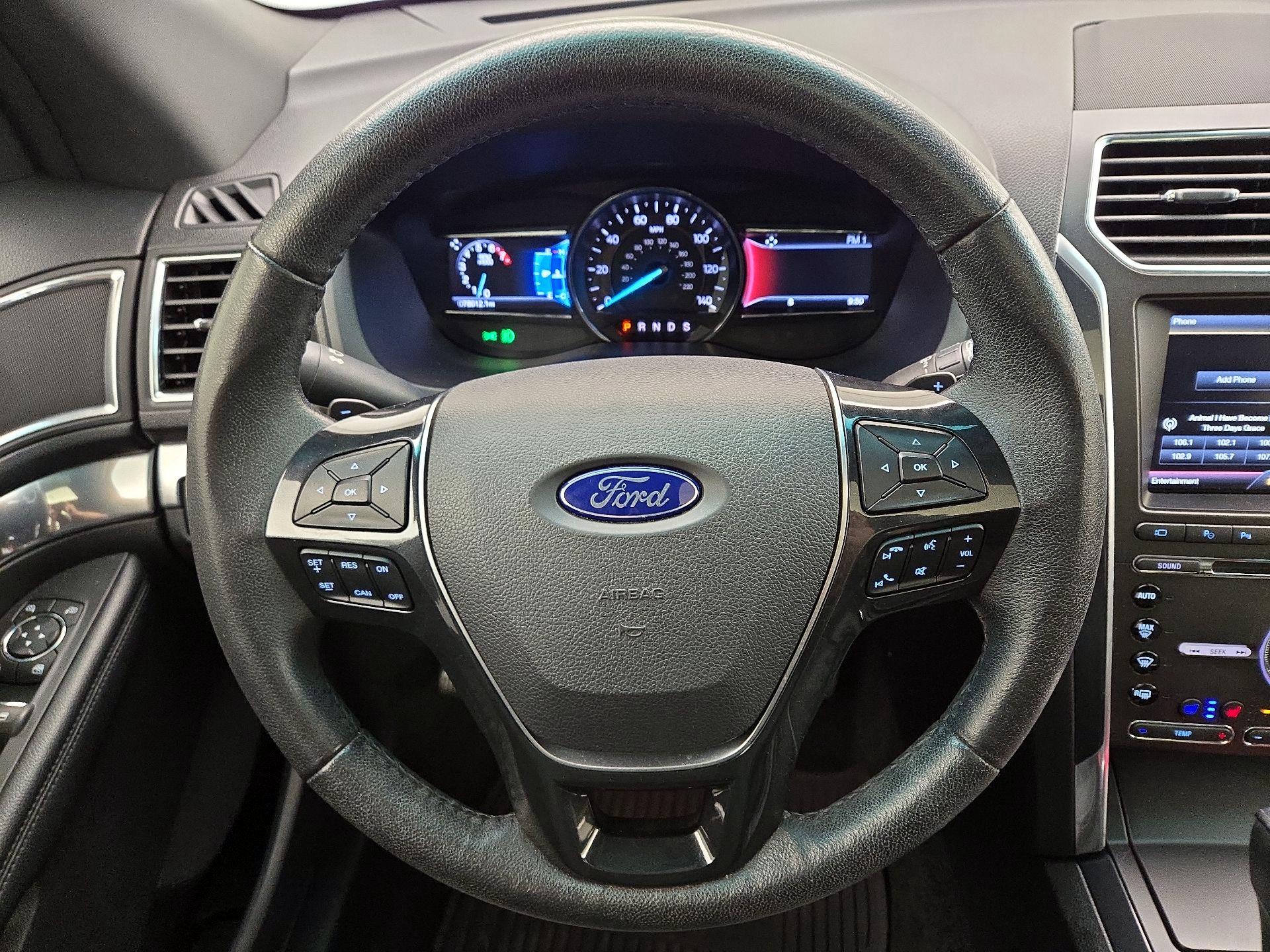 Thumbnail: 2016 Ford Explorer - 10