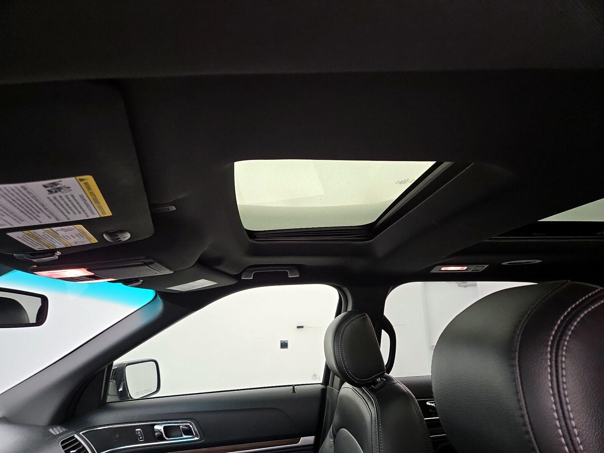Thumbnail: 2016 Ford Explorer - 19