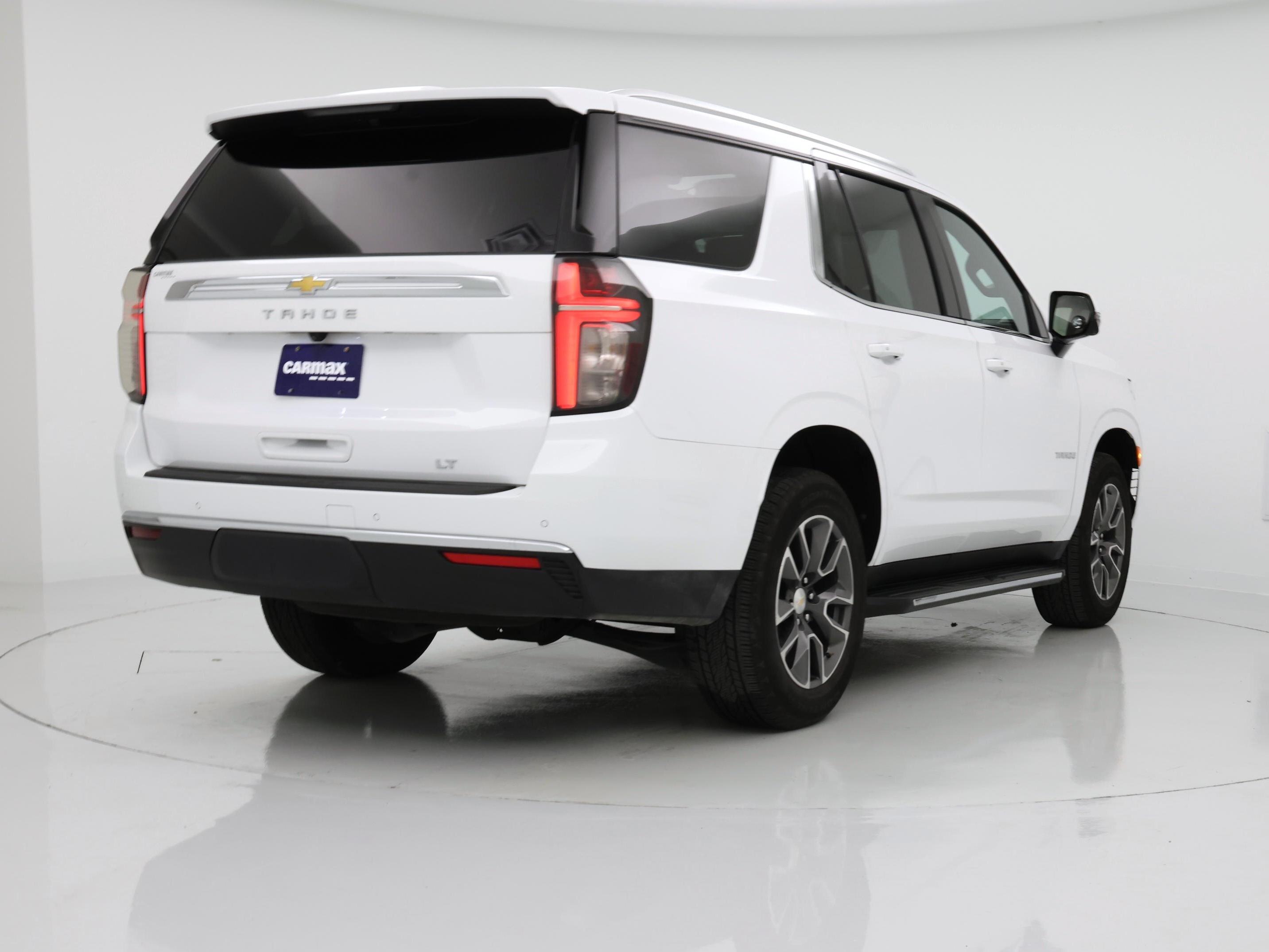 Thumbnail: 2023 Chevrolet Tahoe - 8