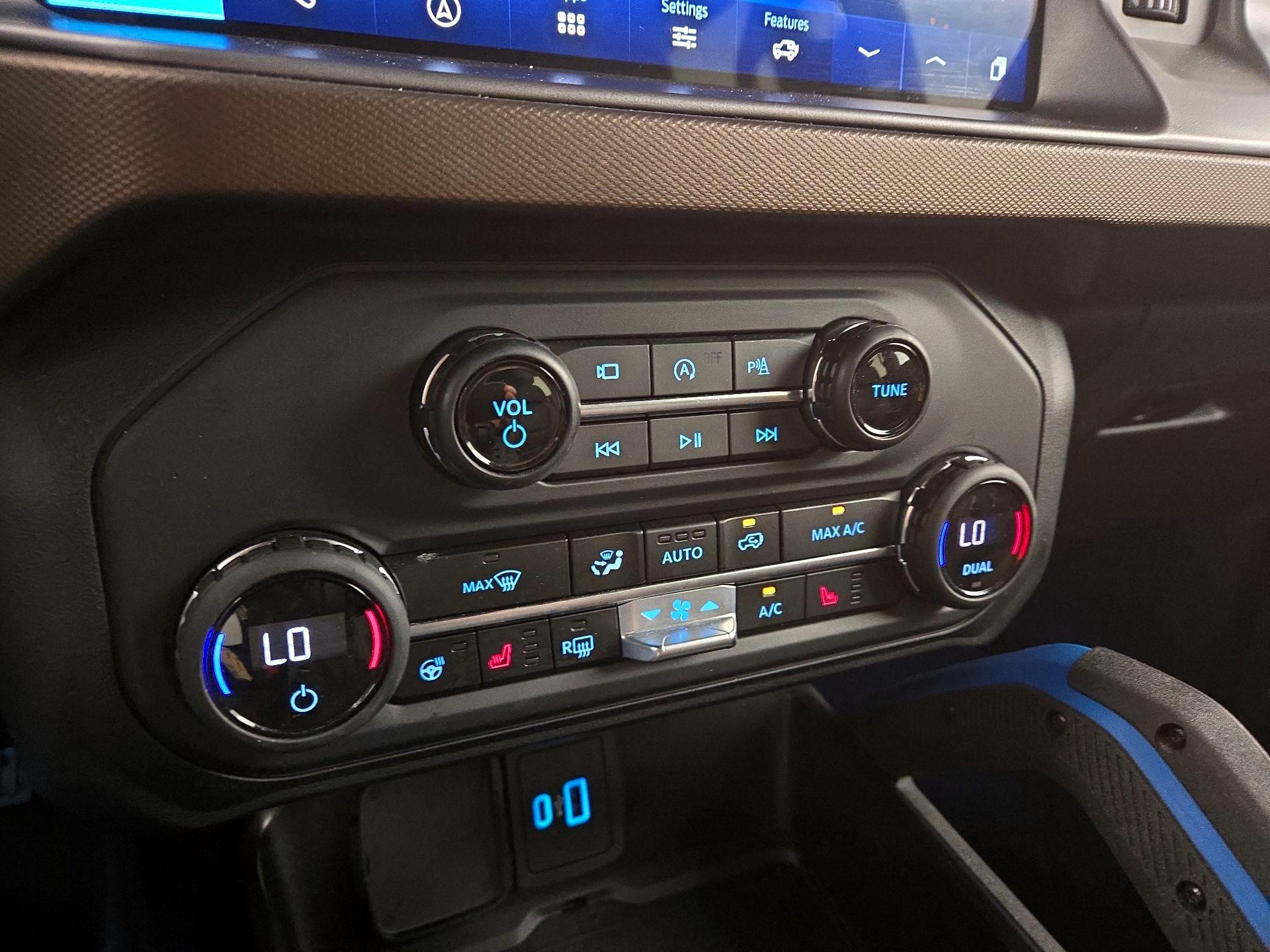 Thumbnail: 2023 Ford Bronco - 17