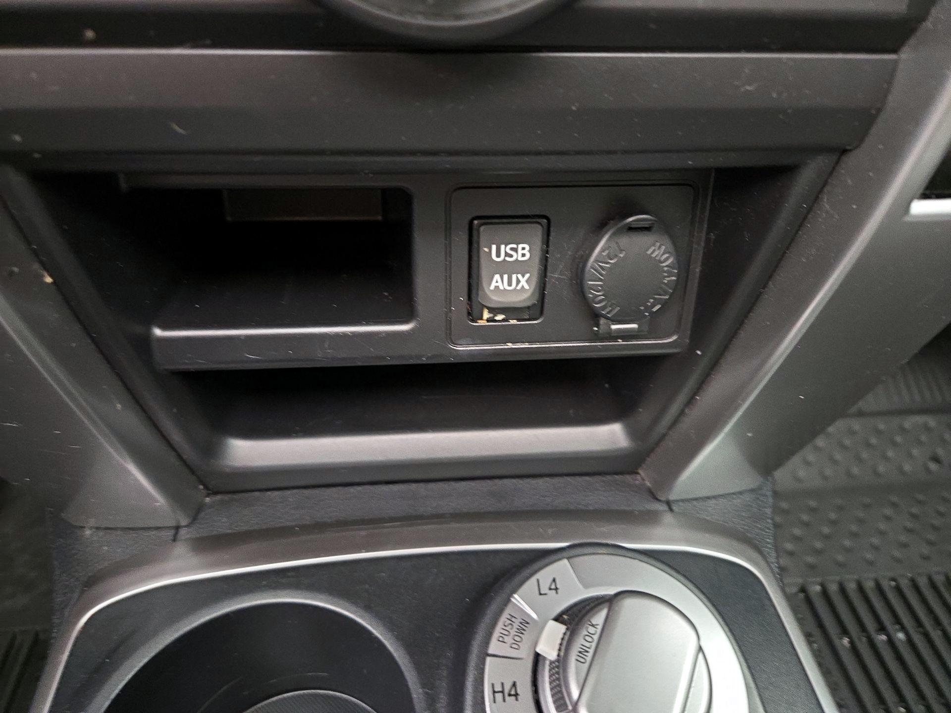 Thumbnail: 2016 Toyota 4Runner - 19