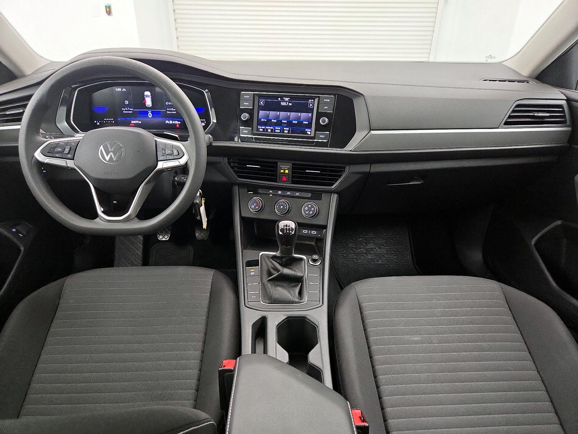 Thumbnail: 2023 Volkswagen Jetta - 9