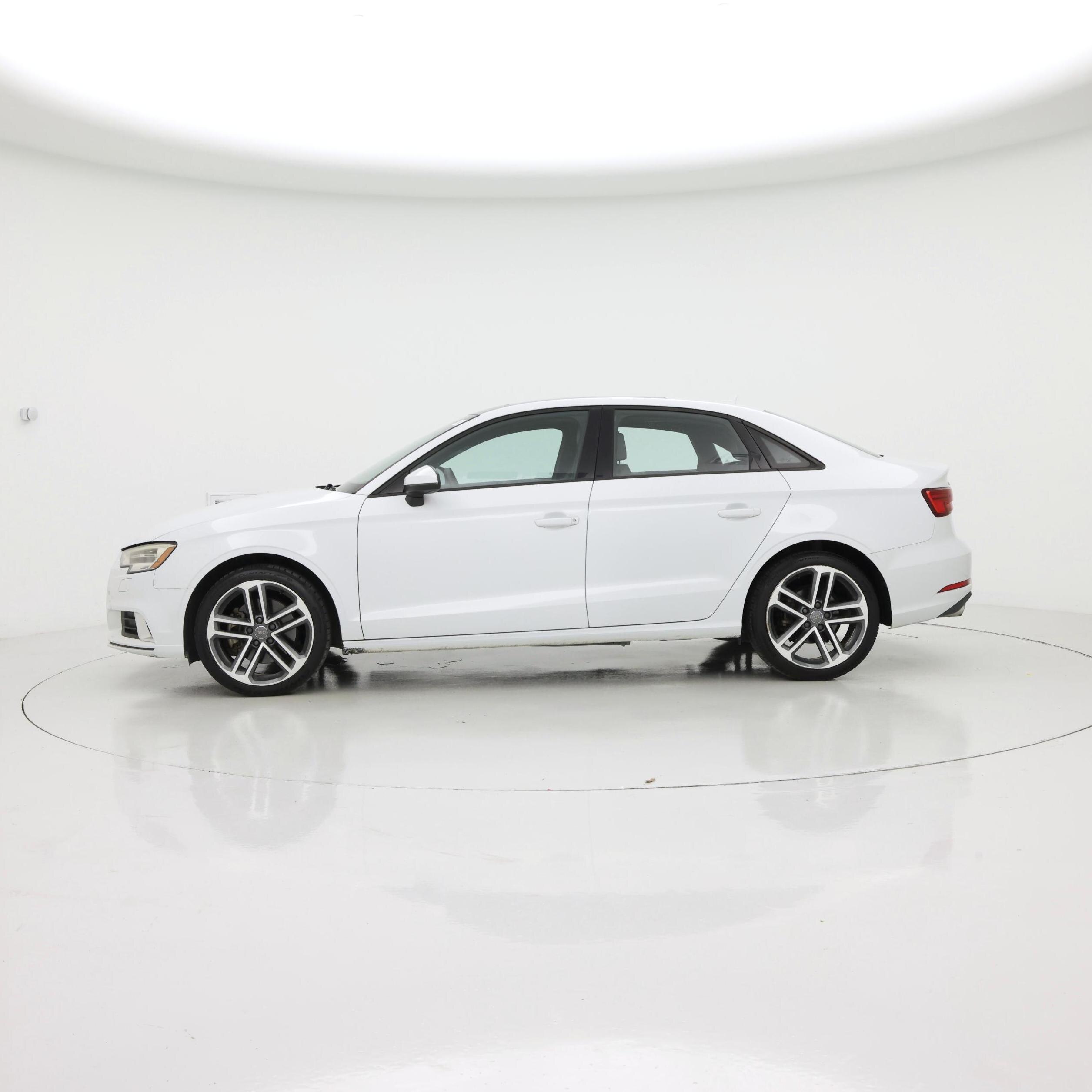 Thumbnail: 2017 Audi A3 - 3